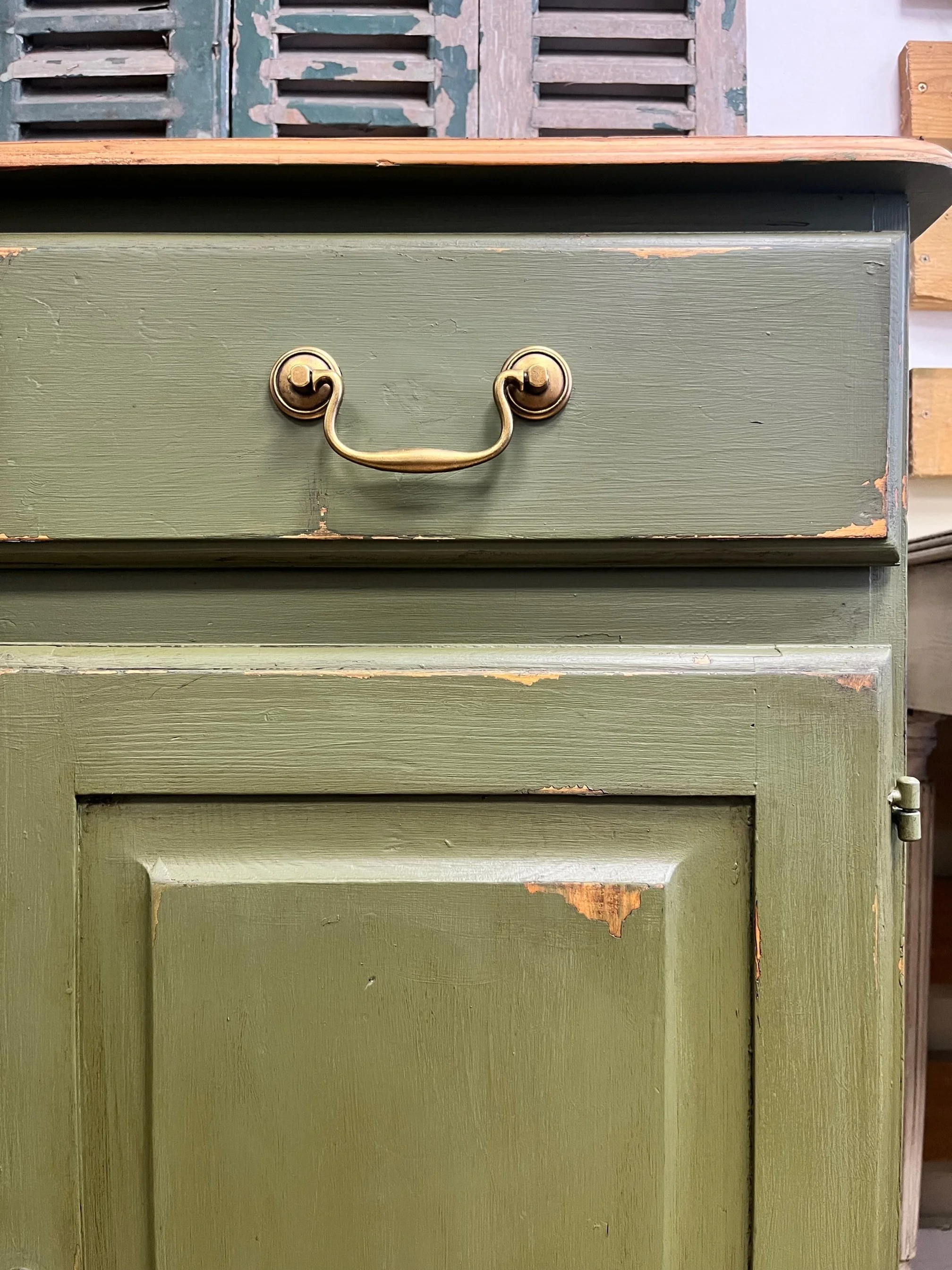 winterbearhome-rustic-farmhouse-style-sideboard-05.jpg