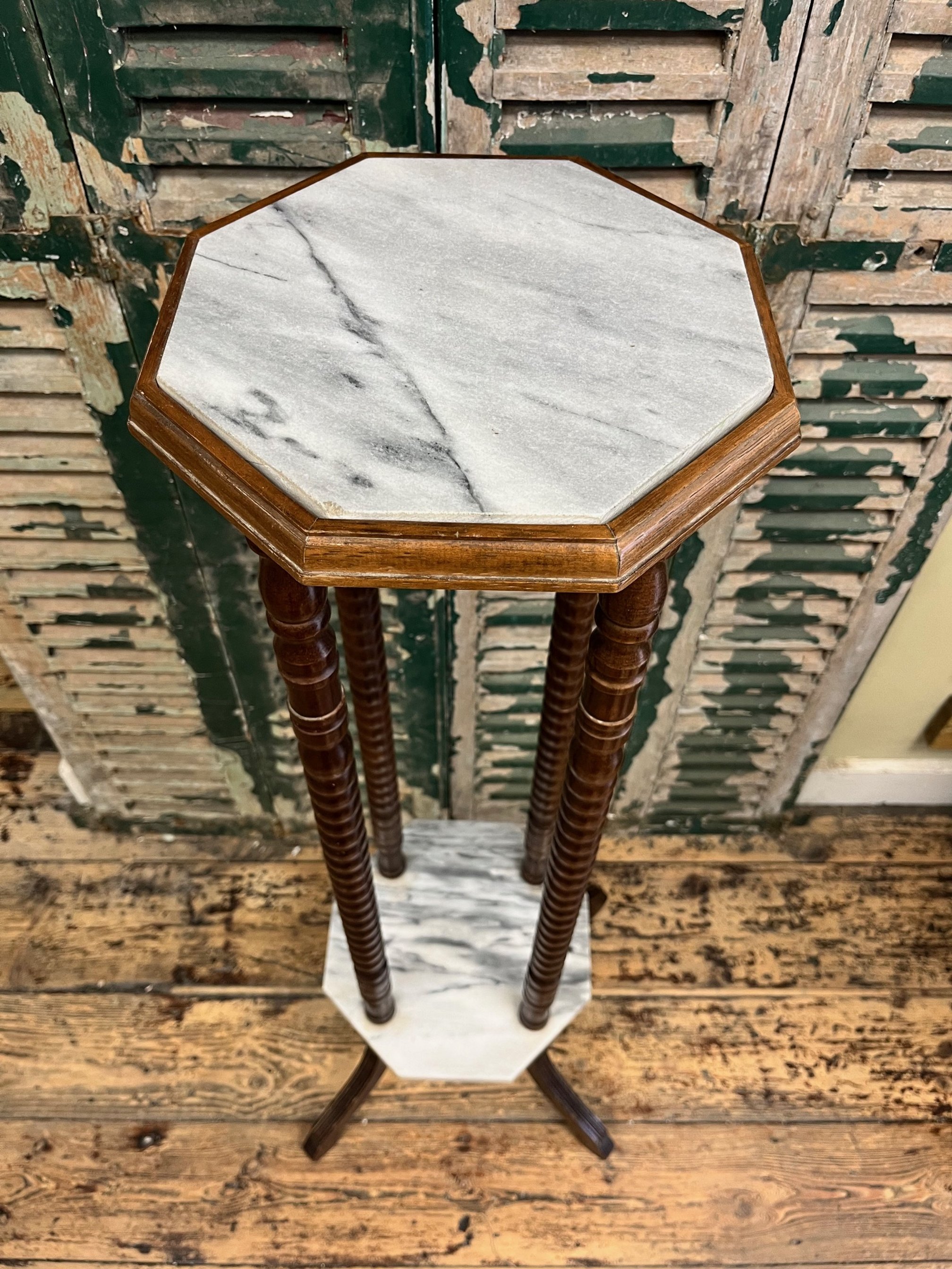 winterbearhome-marble-pedestal-grey.jpg