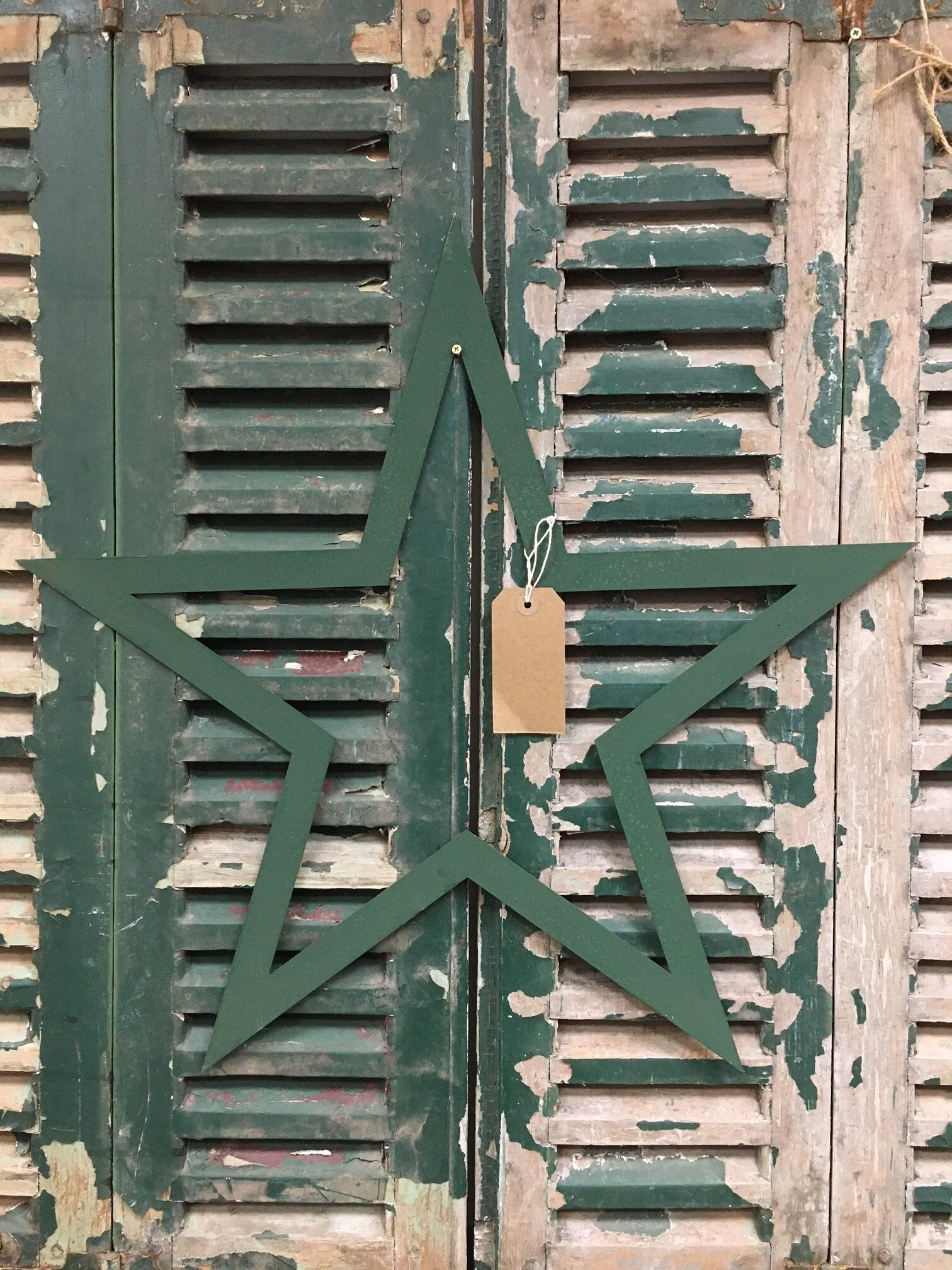 WINTER BEAR HOME — Large metal stars