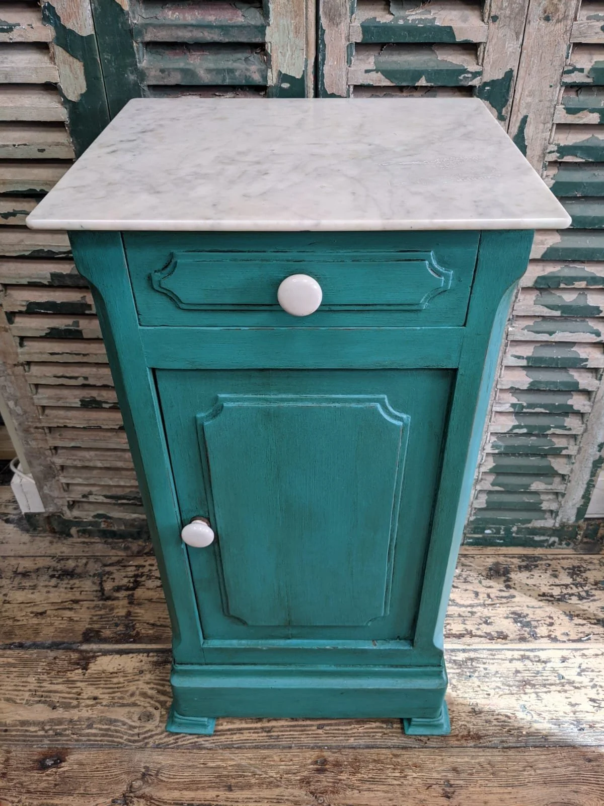 winterbearhome-florence-besidecabinet-02.JPG