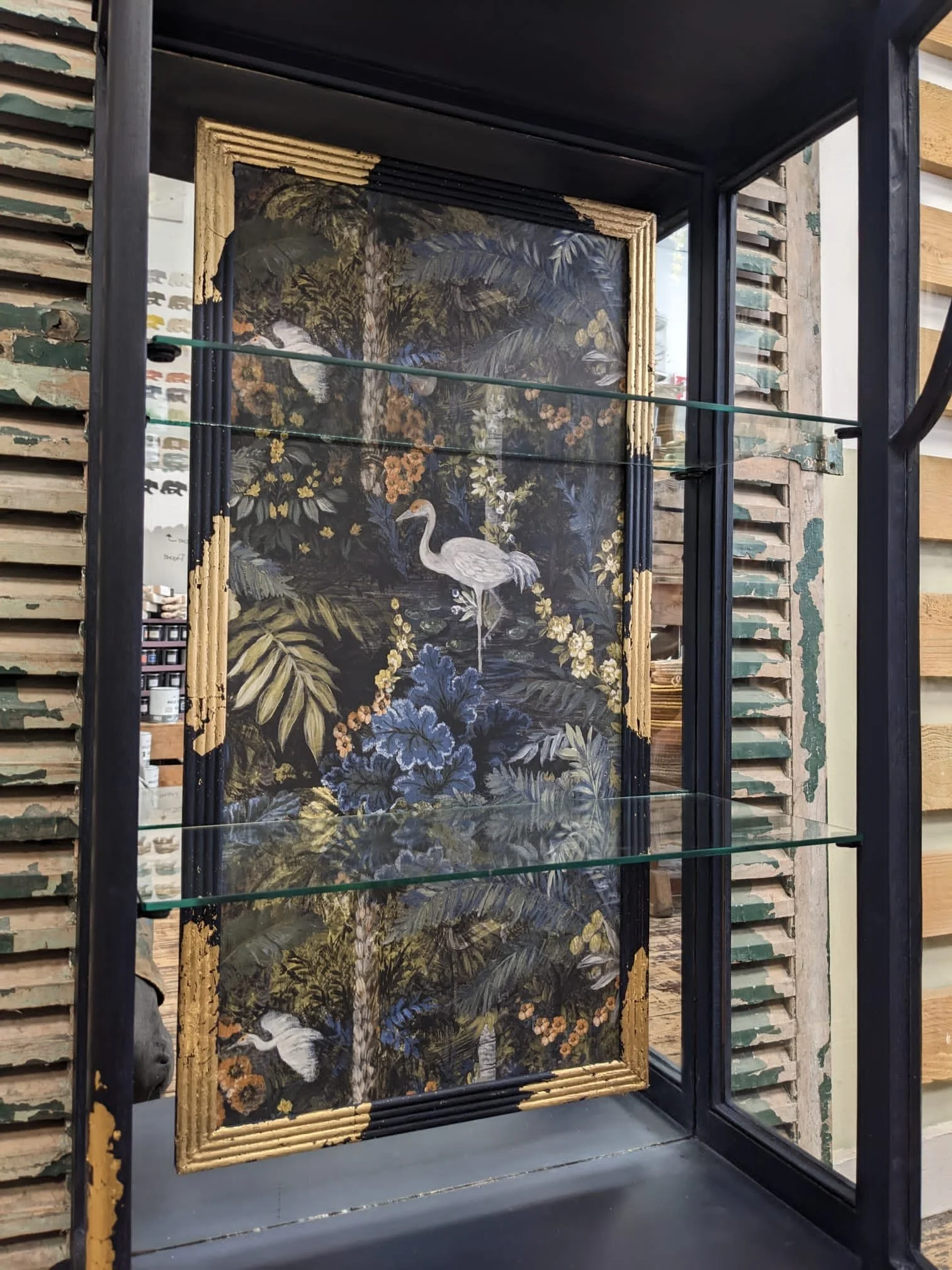 winterbearhome-navy-goldleaf-drinks-cabinet.03.JPG
