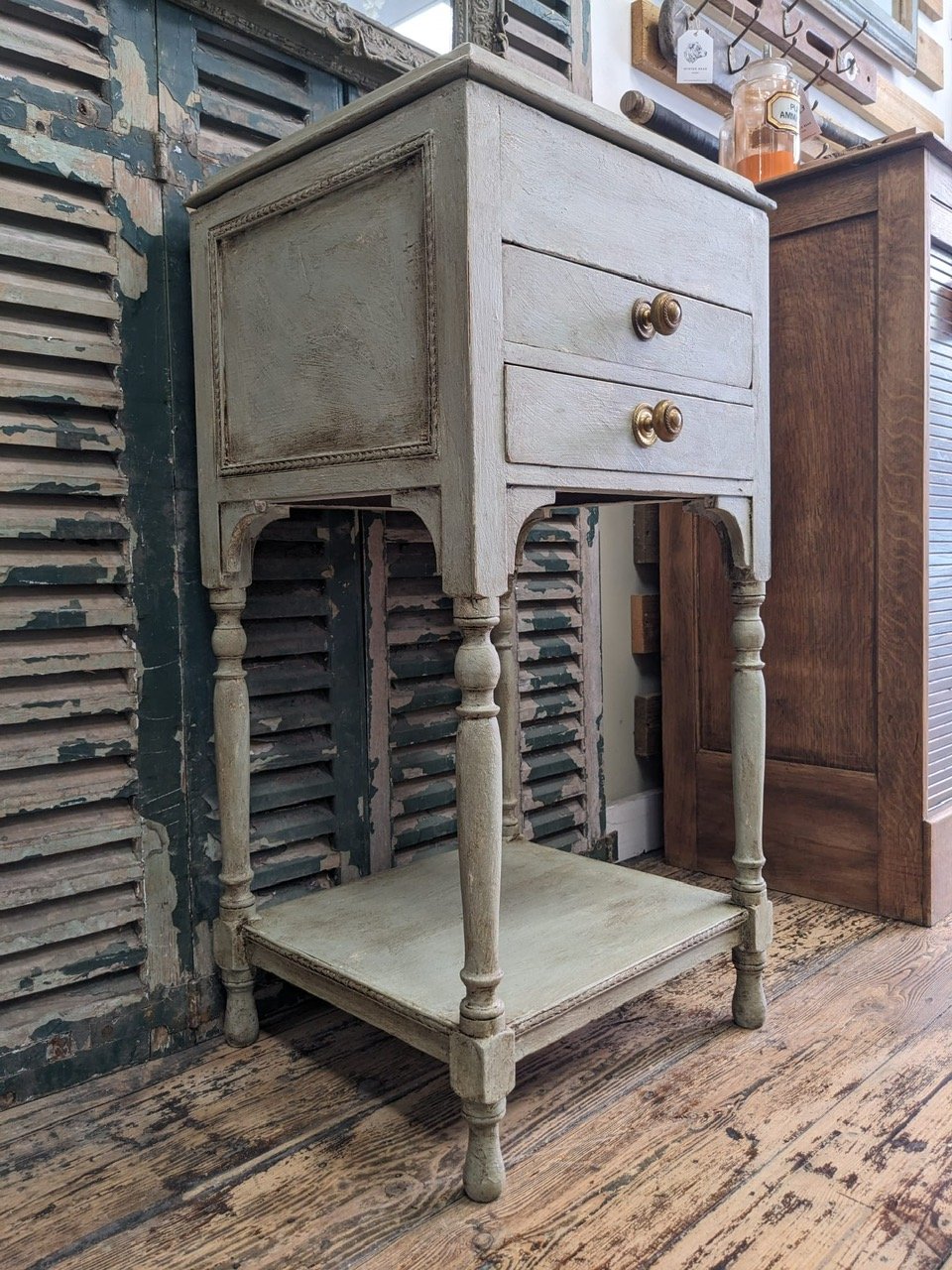 winterbearhome-rustic-coolabah-bedside-table-02.JPG