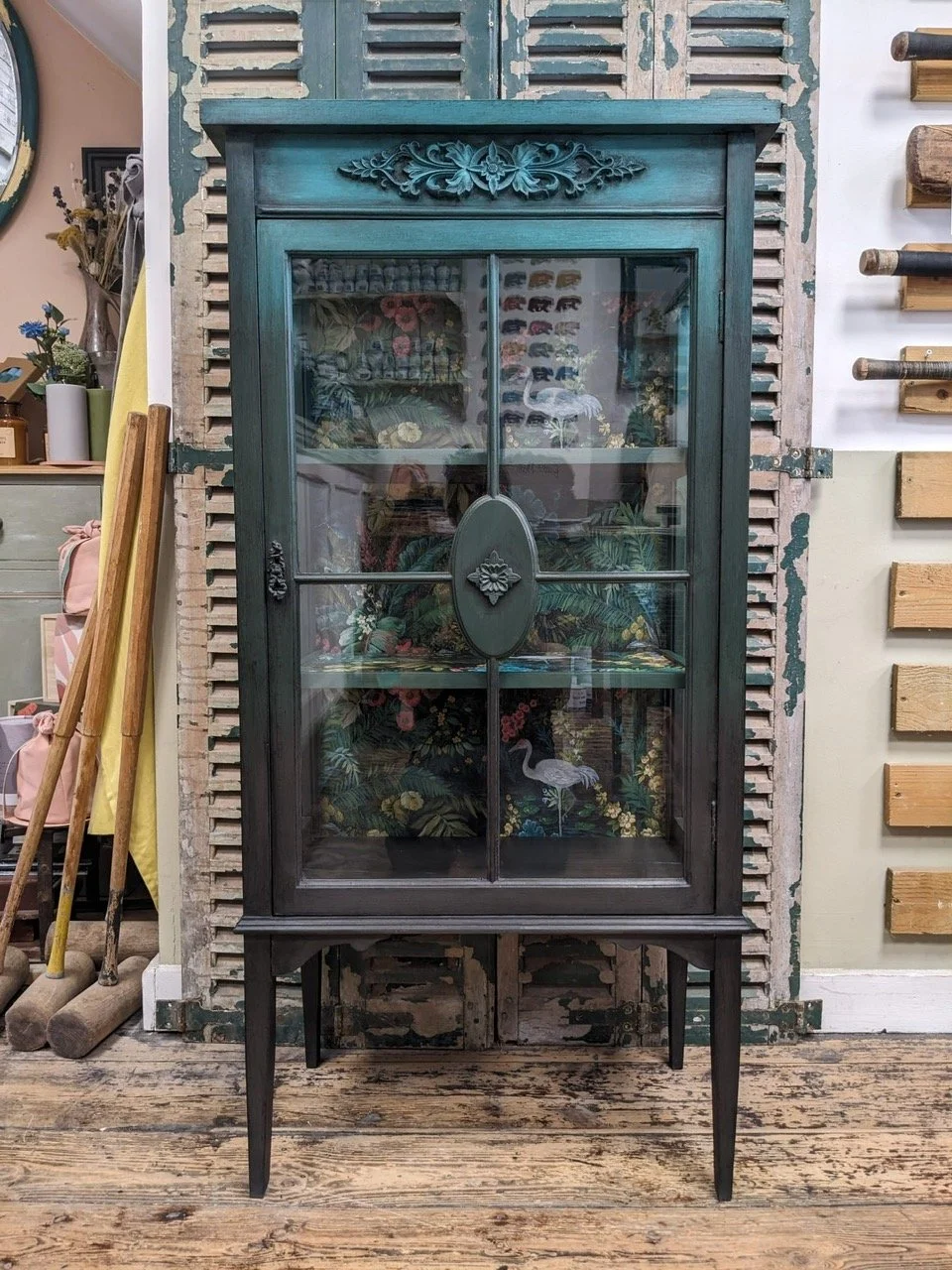 winterbearhome-ombre-drinks-cabinet-04.JPG