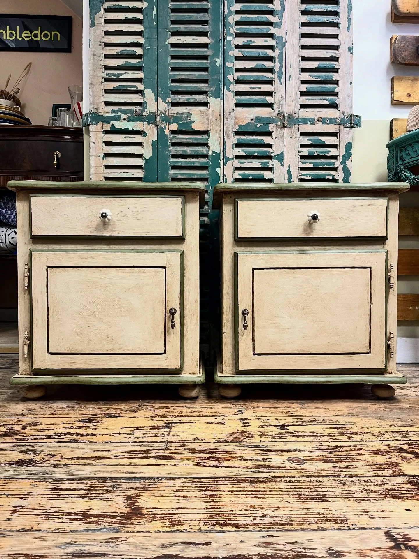 ✨ NEW ✨

This beautiful pair of vintage bedside tables have been hand painted in a rustic style using Annie Sloan Country Grey with edge details in Olive. A finishing dark wax enhances the aged look and feel and completes this wonderful pair. 

Each 