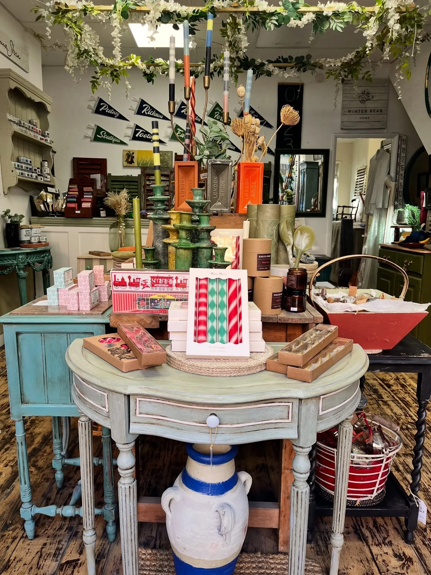 Sunday morning shoppers we are ready for you!

Open 10am - 1pm, see you soon! ✨