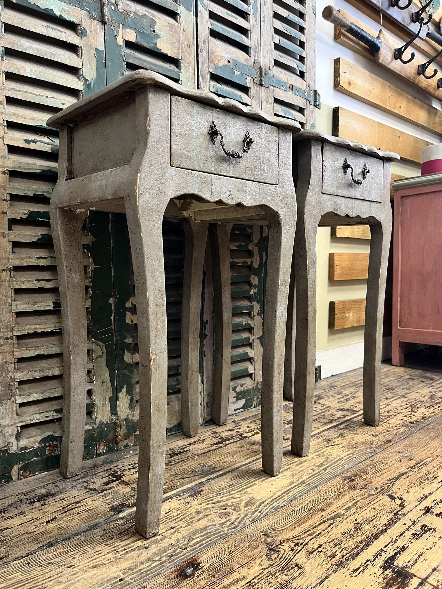 winterbearhome-aged-bedside-tables-with-striped-detail-04.jpeg
