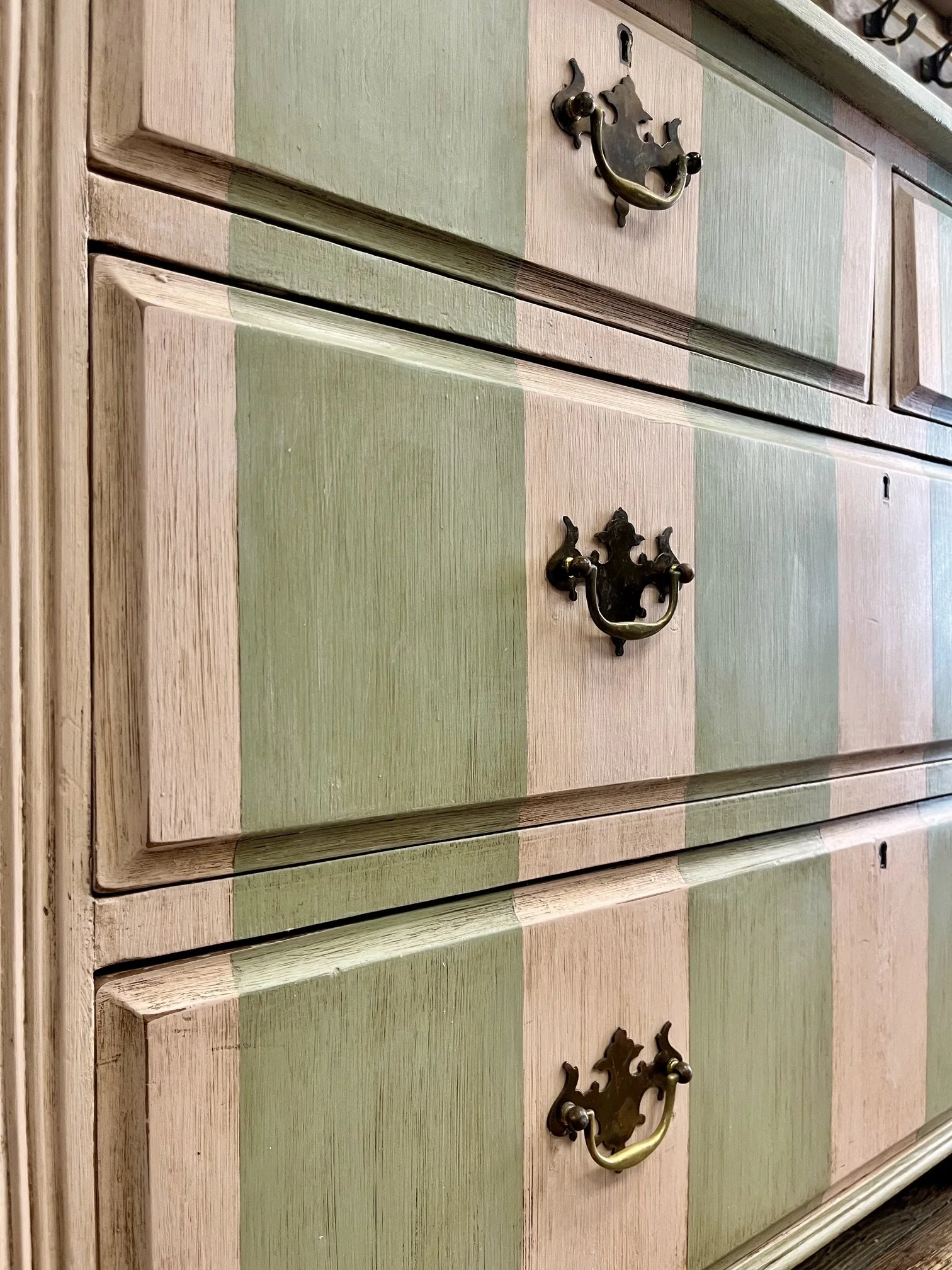 winterbearhome-pink-and-green-striped-chest-of-drawers-06.jpeg