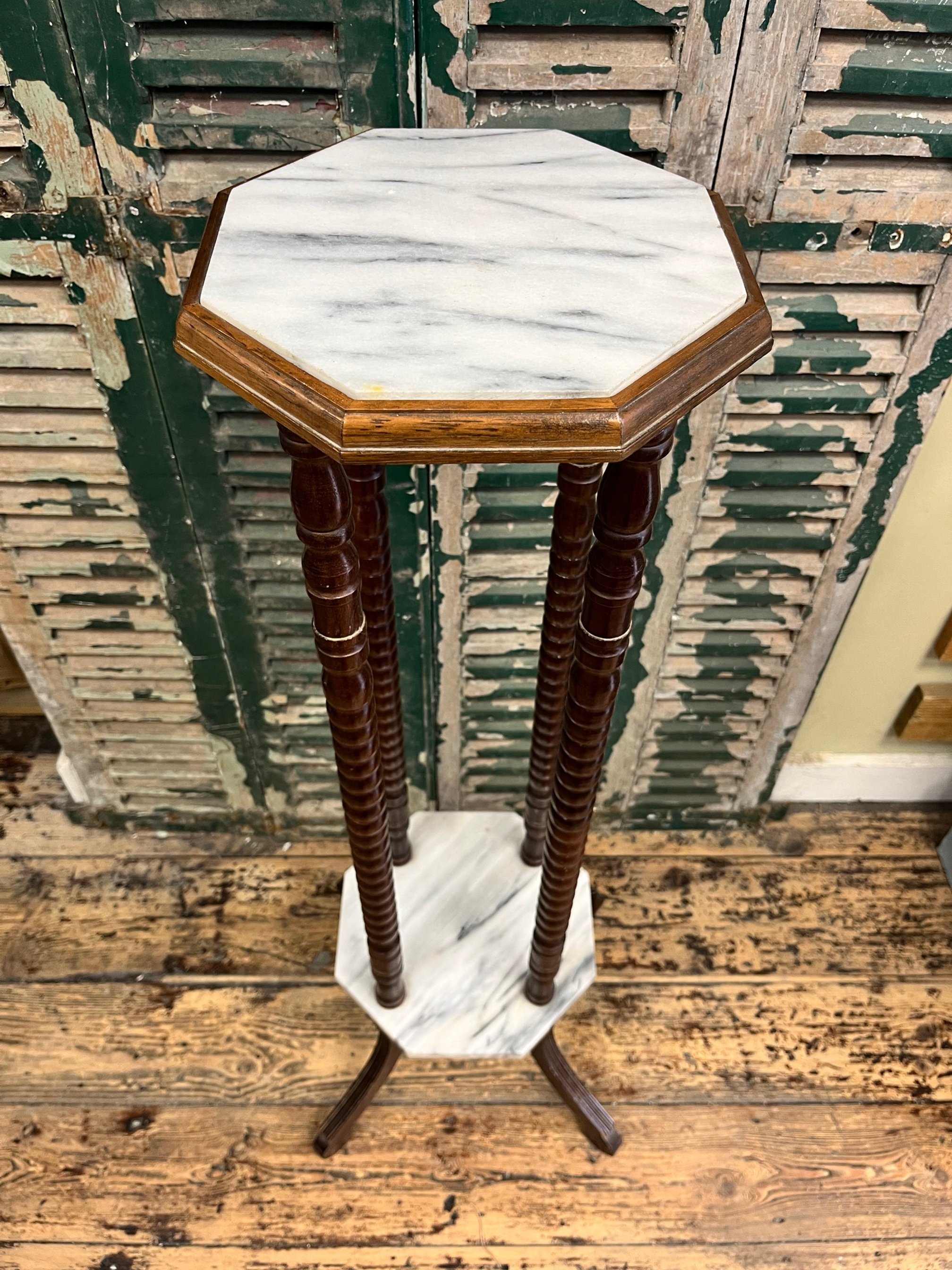 winterbearhome-marble-pedestal-light.jpg