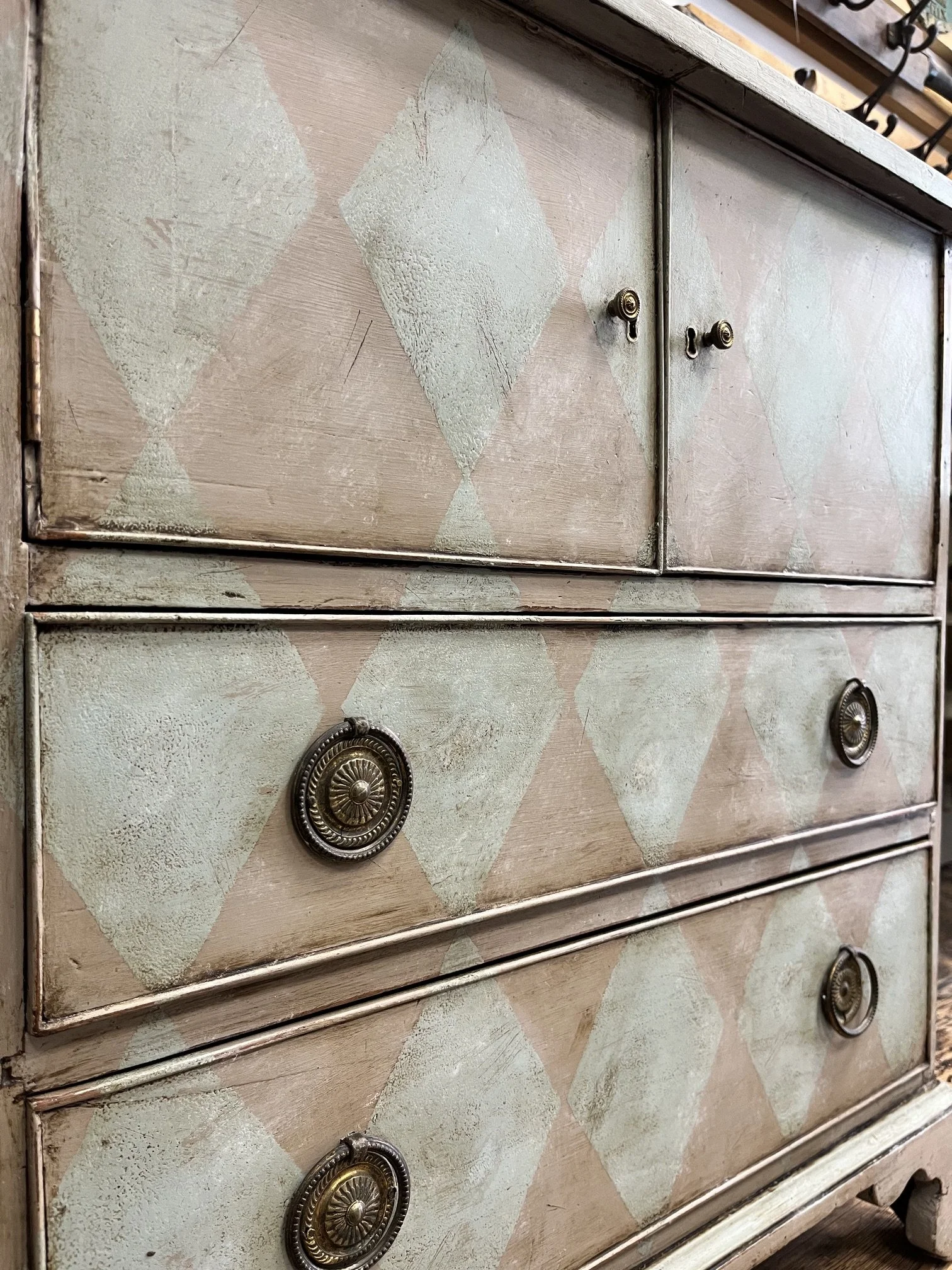 winterbearhome-harlequin-cupboard-05.jpeg