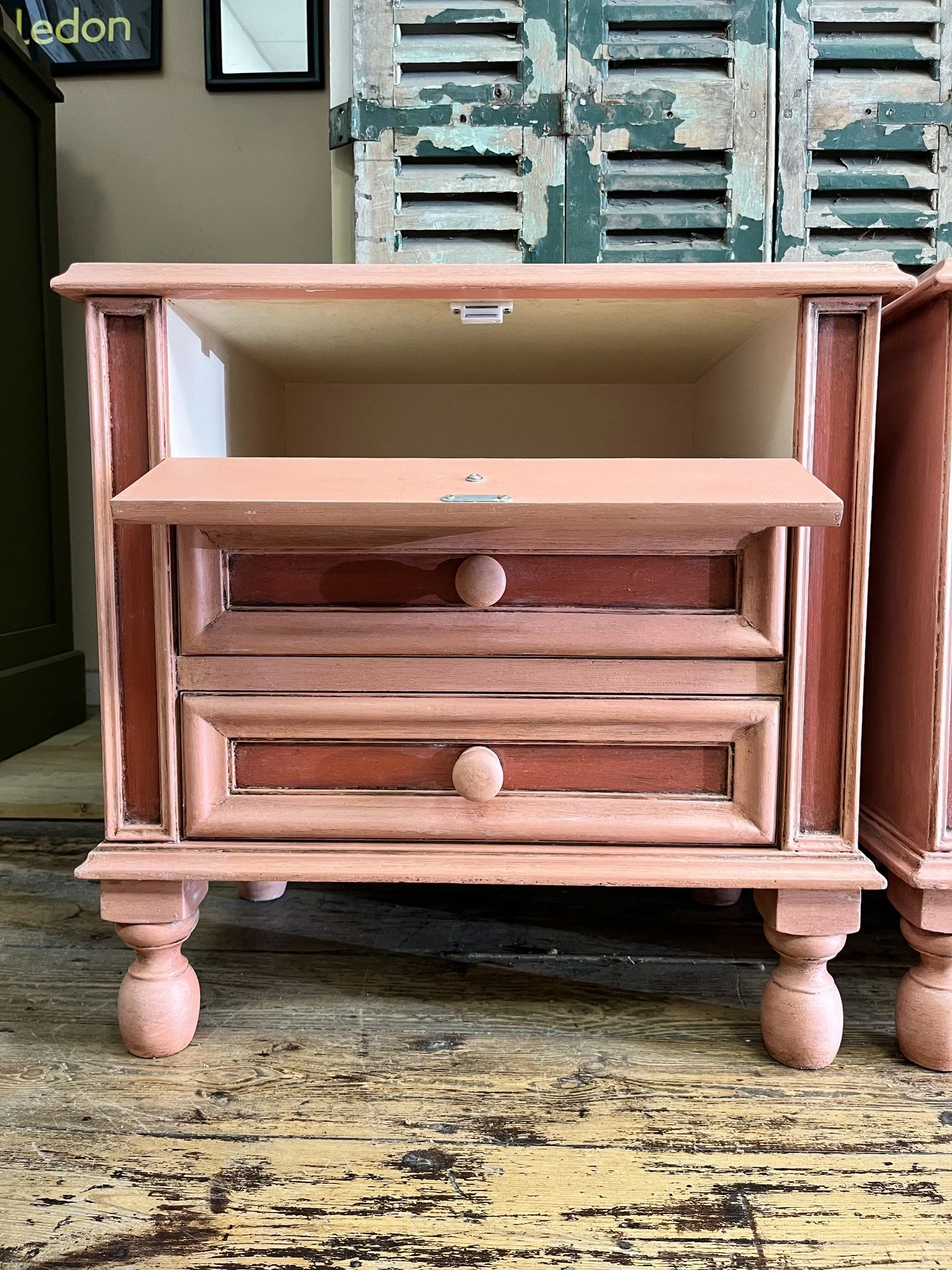 winterbearhome-pink-bamboo-bedside-drawers-02.jpeg