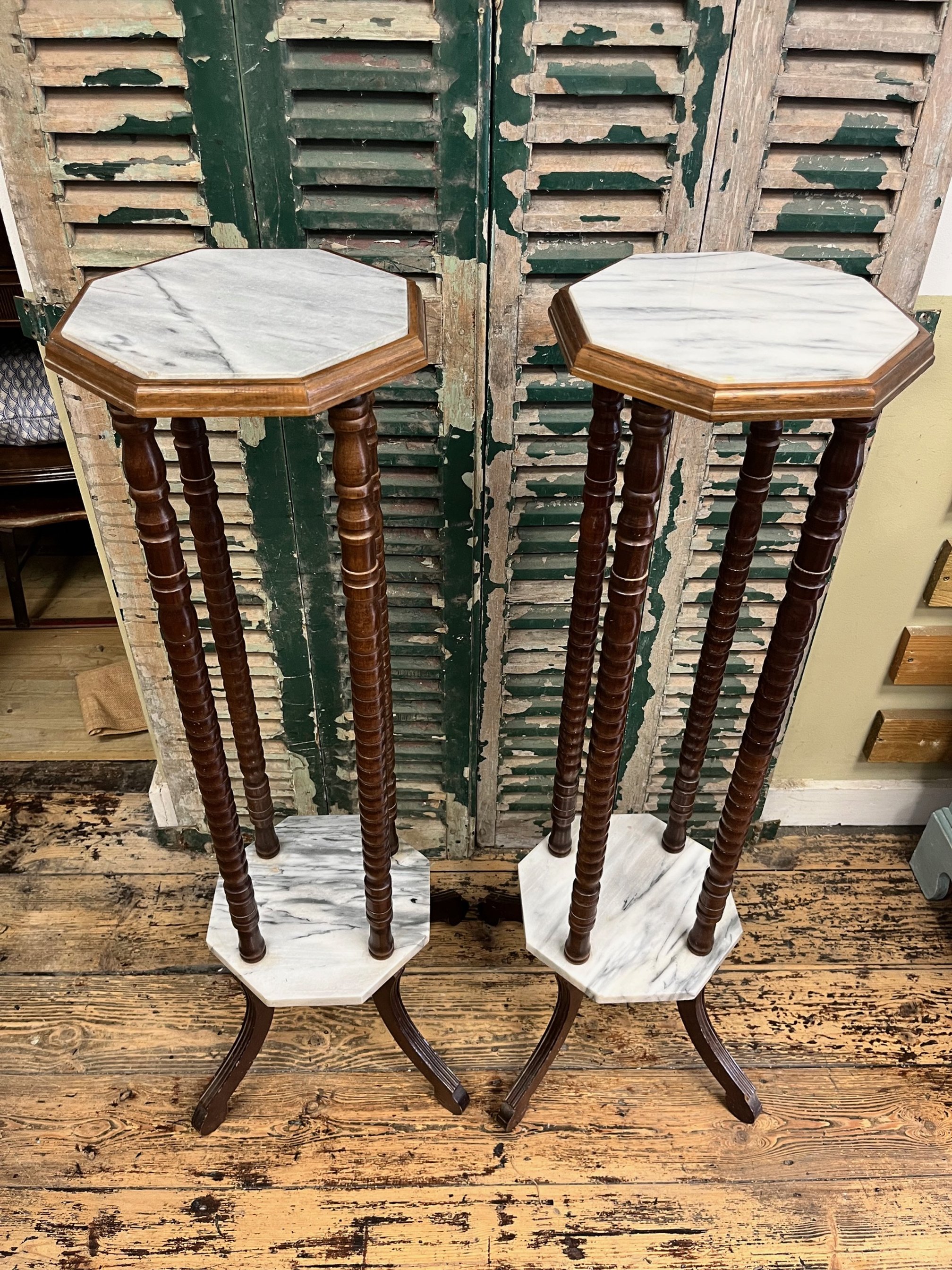 winterbearhome-marble-pedestal-01.jpg