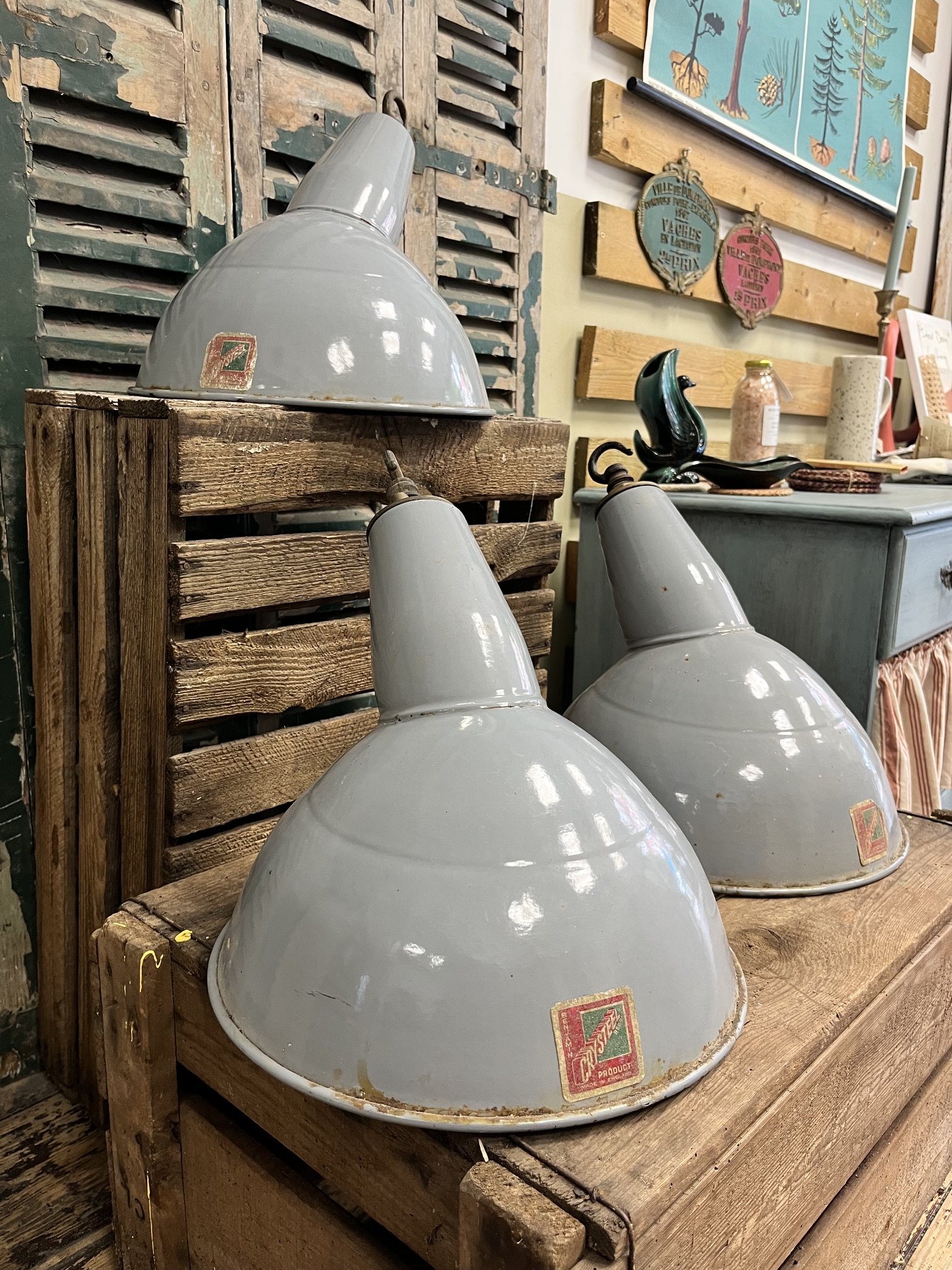 winterbearhome-enamel-pendant-light-shade-06.jpeg