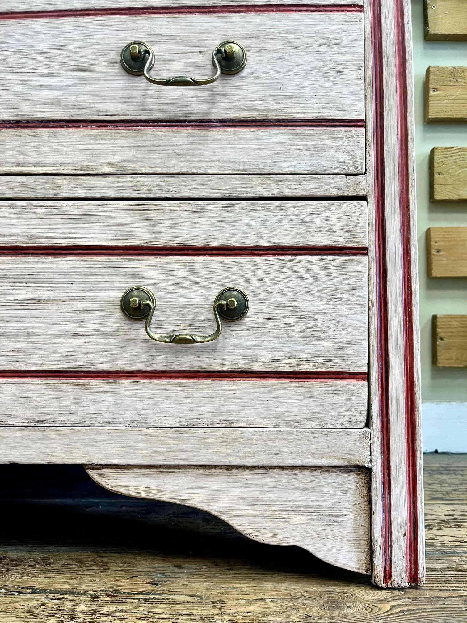winterbearhome-pale-pink-red-detail-chest-of-drawers-01.jpeg