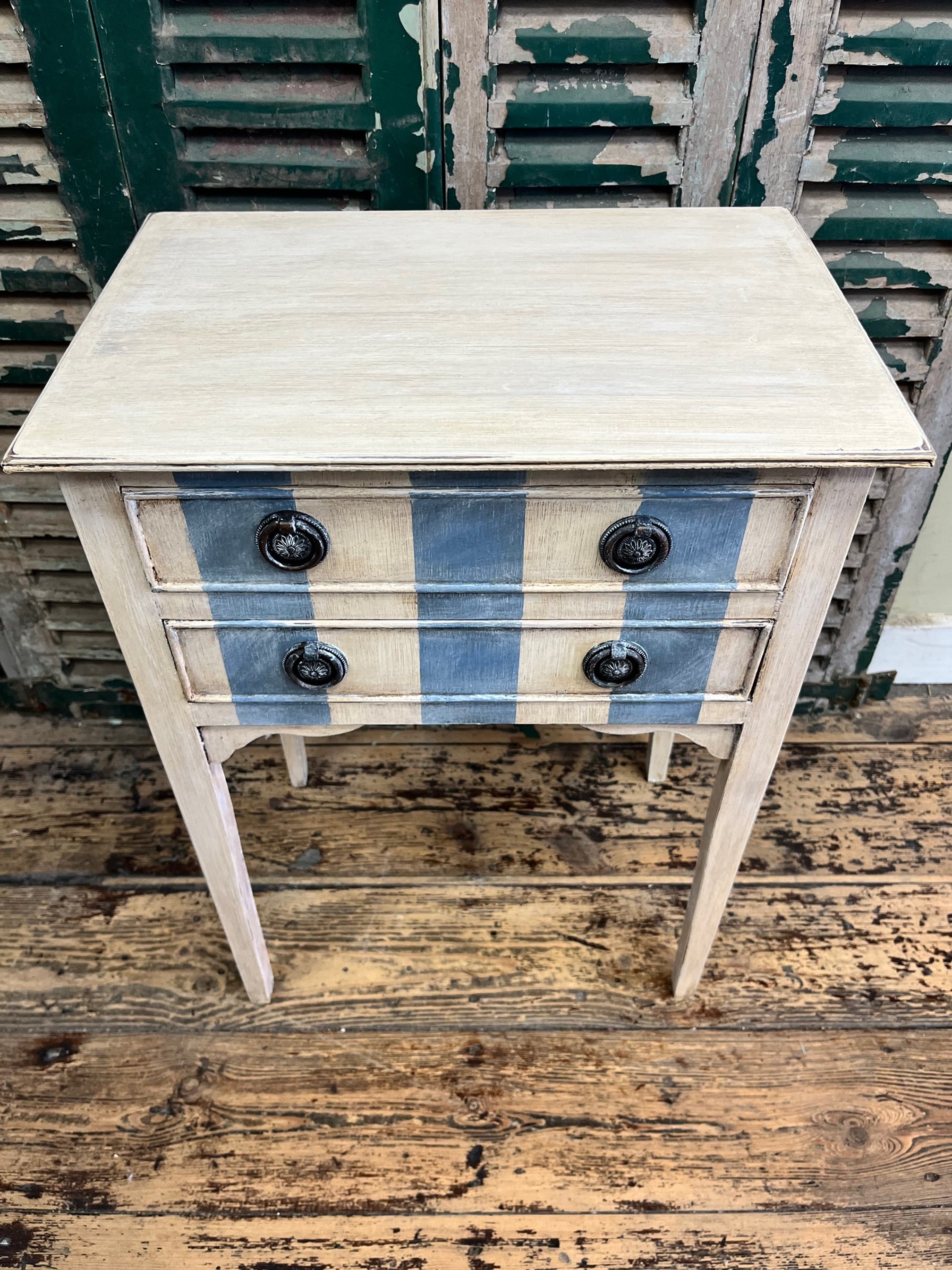 winterbearhome-blue-white-striped-side-table-02.jpg