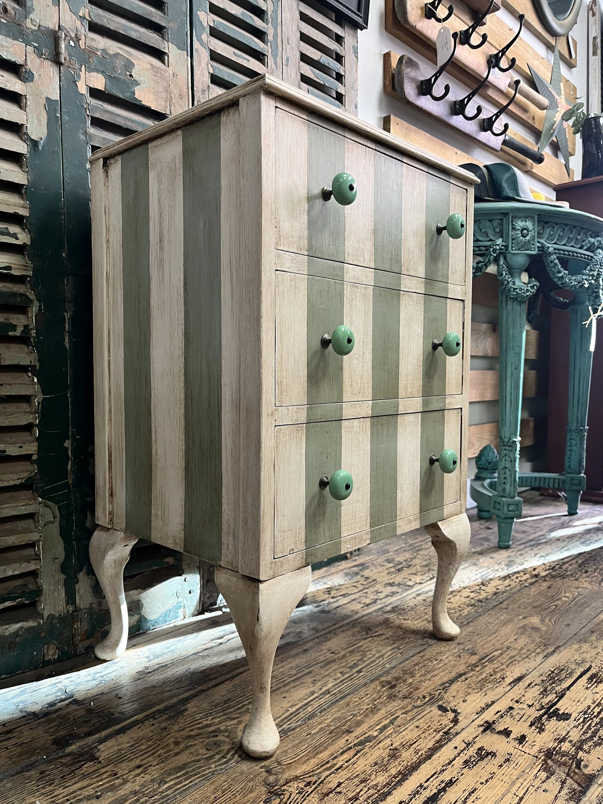 winterbearhome-green-striped-bedside-table-03.jpg