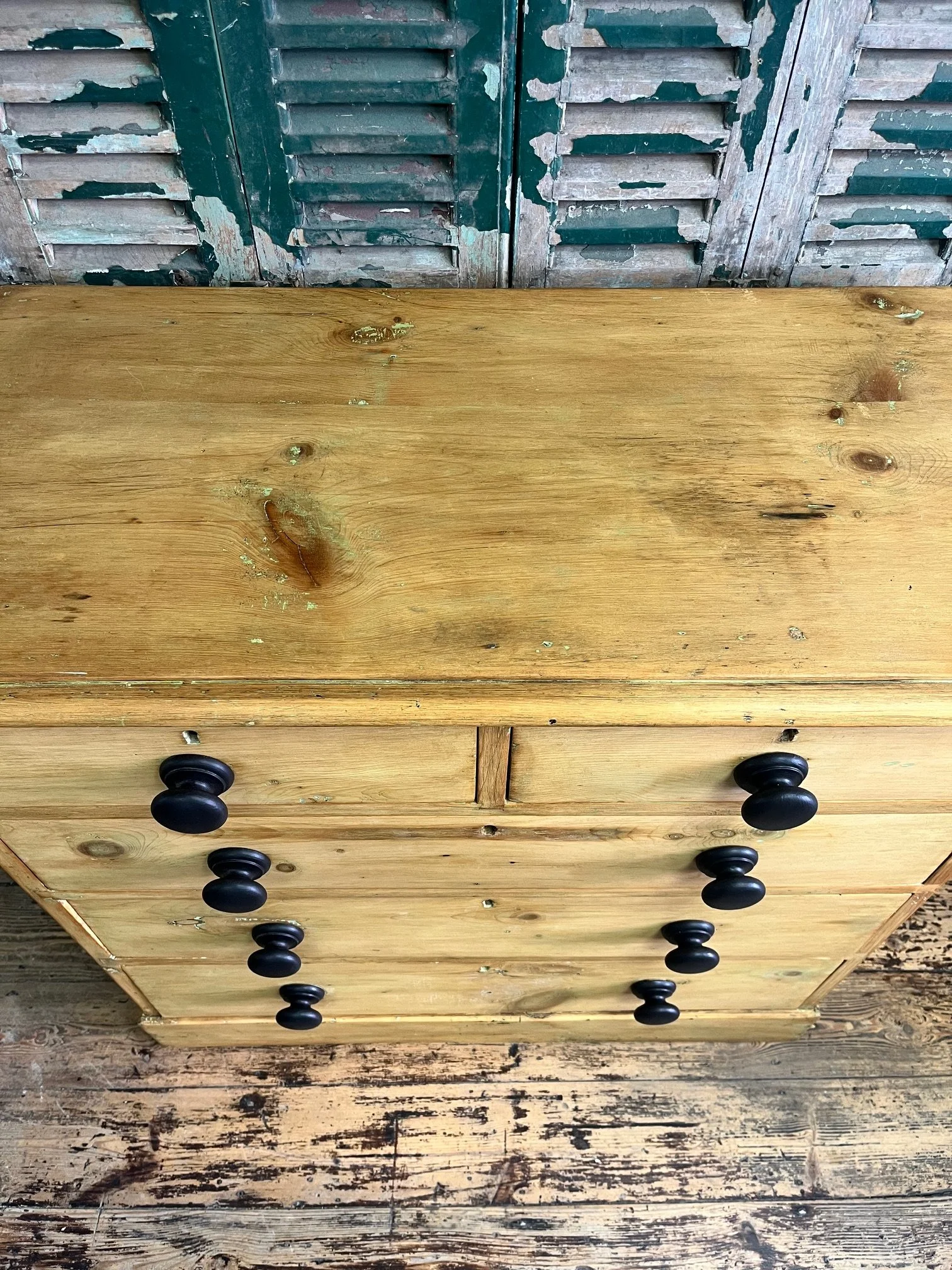 winterbearhome-stripped-chest-of-drawers-01.jpeg