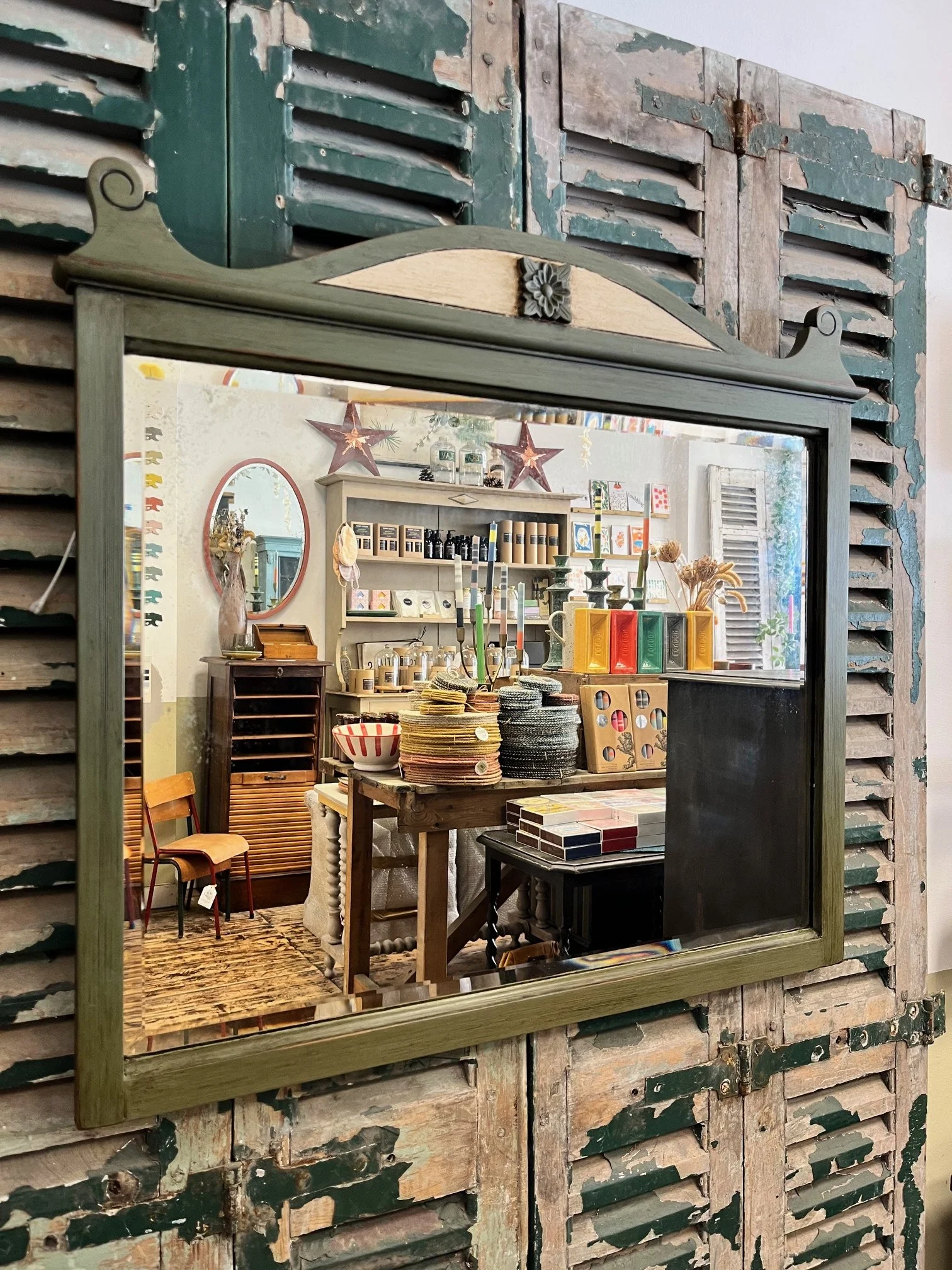 winterbearhome-olive-small-overmantle-mirror.jpeg