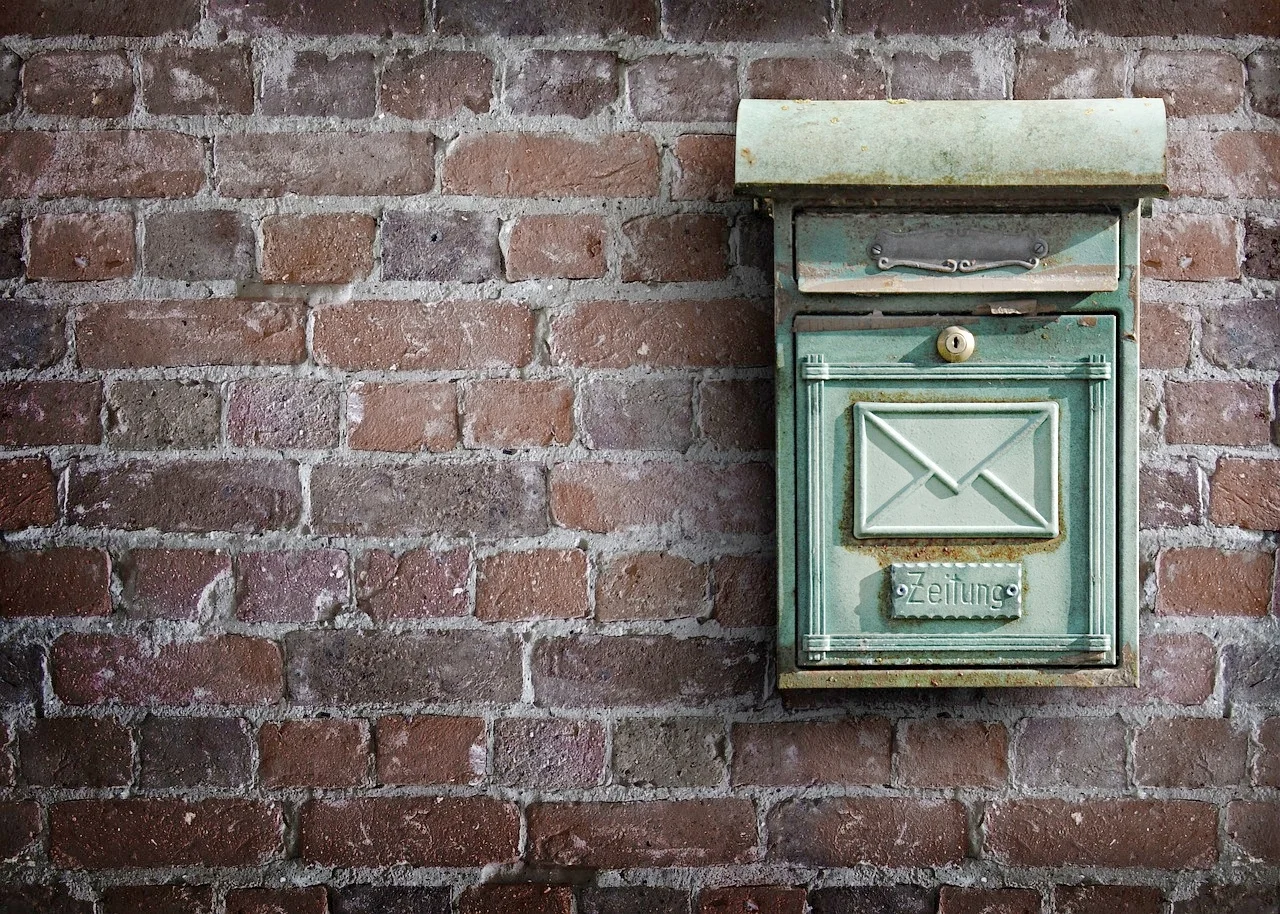 mailbox-1819966_1280.jpg