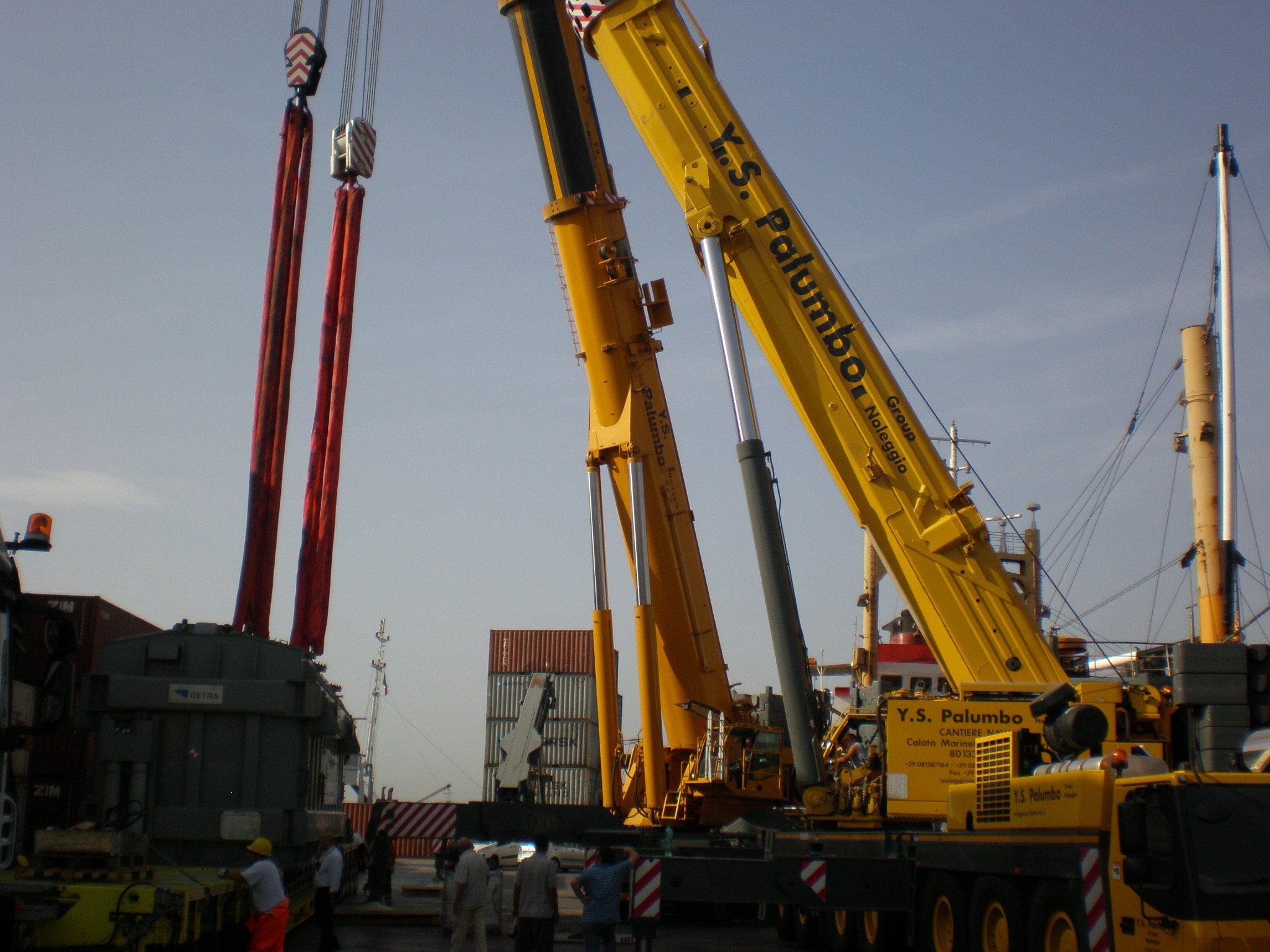 Imbarco Trafo 240tons_1.JPG