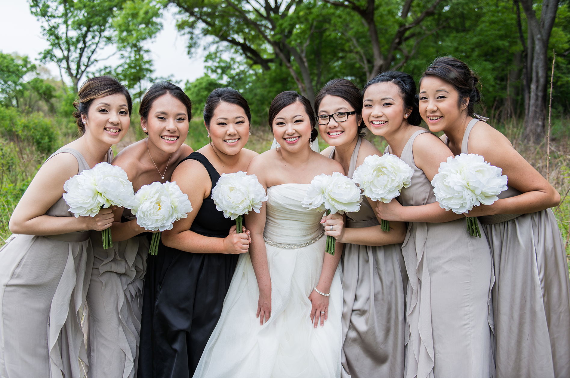 brideandbridesmaid.png