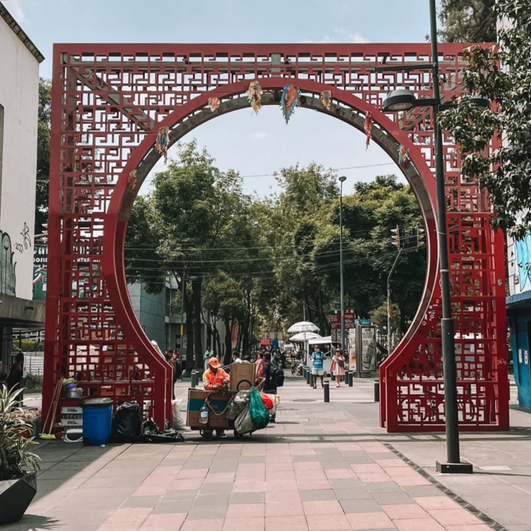 travel journal : mexico city 

Walking through Barrio Chino Centro Historico breathes a sense of life into you. The colorful flag banners above your head and all the small shops and mercados made me feel at home in San Francisco. I love when a large 