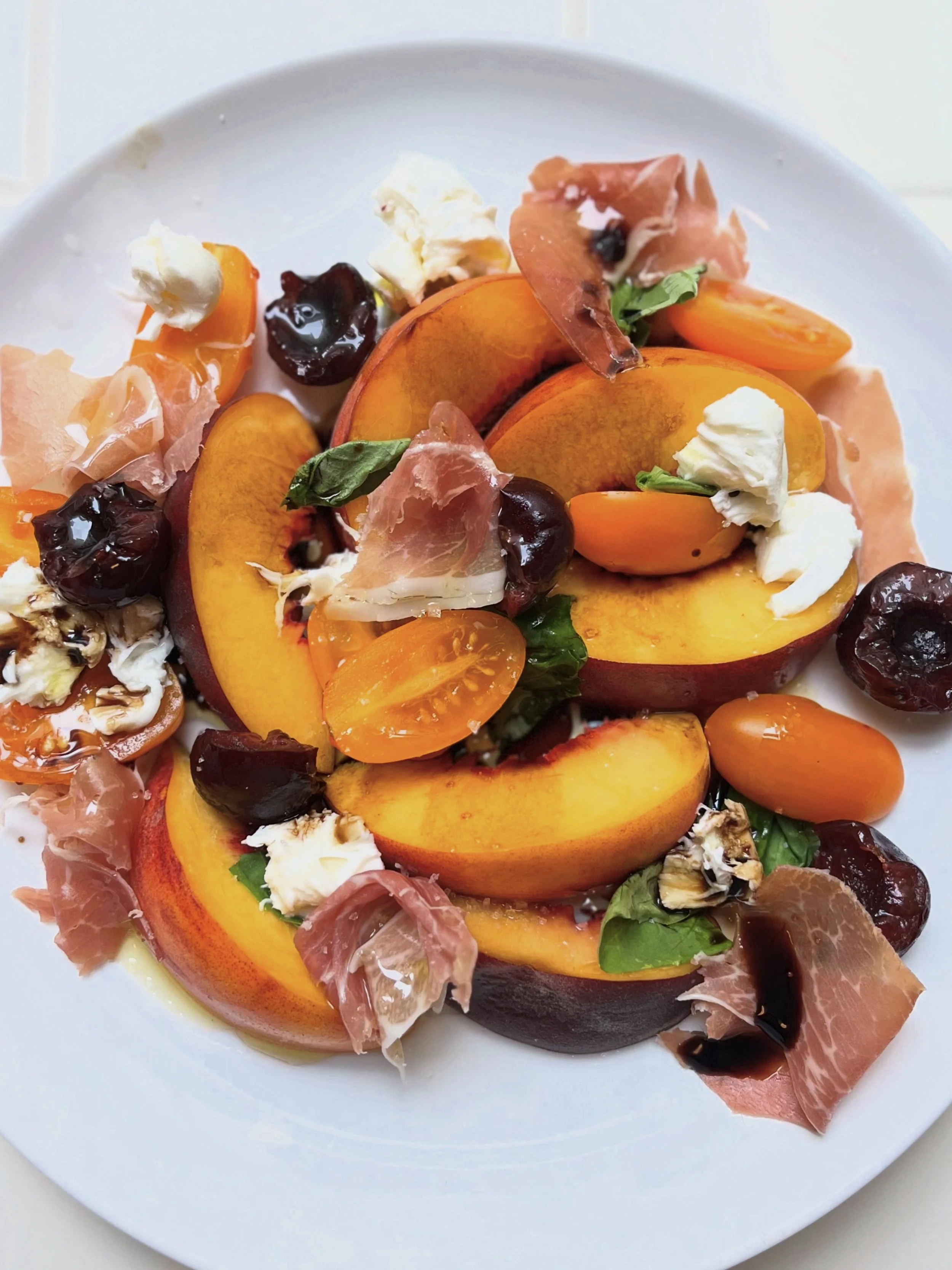 🍅🍑 Tomato, Peach &amp; Cherry Salad with Crispy Prosciutto and Mozzarella