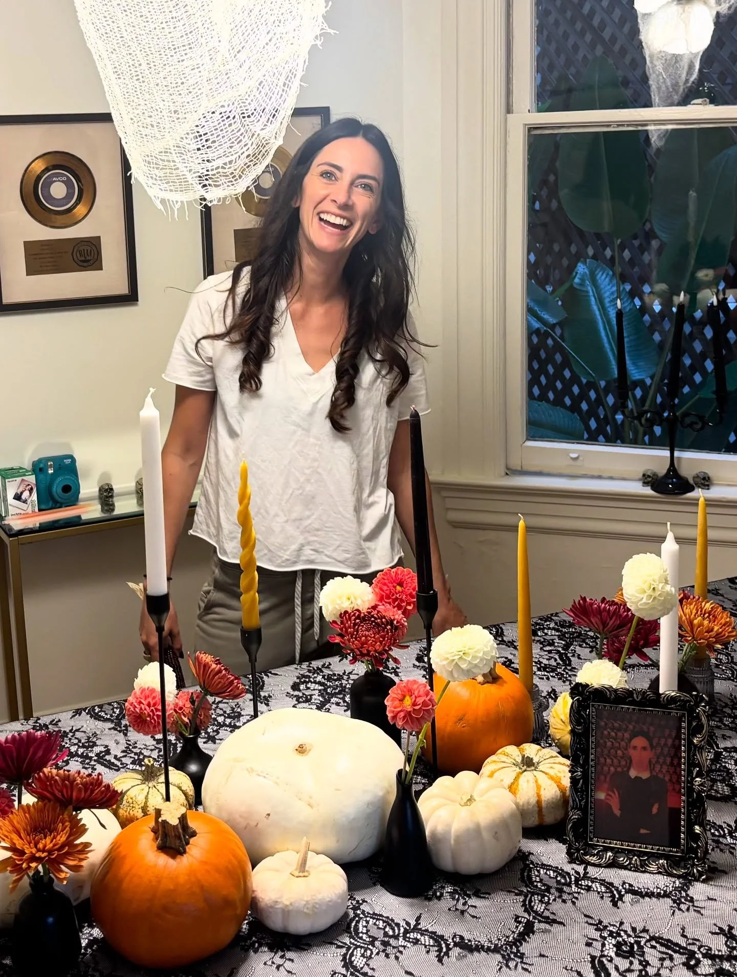 Final prep details for Octobers Spooky Soir&eacute;e! 🎃 
 
✨ Must convince @catellis_homeandgarden to quit her job and open a floral shop immediately 
✨ @jordangolanisf says there are never enough 🕸️ cobwebs 
✨ @emilystarran made sure we had the pr