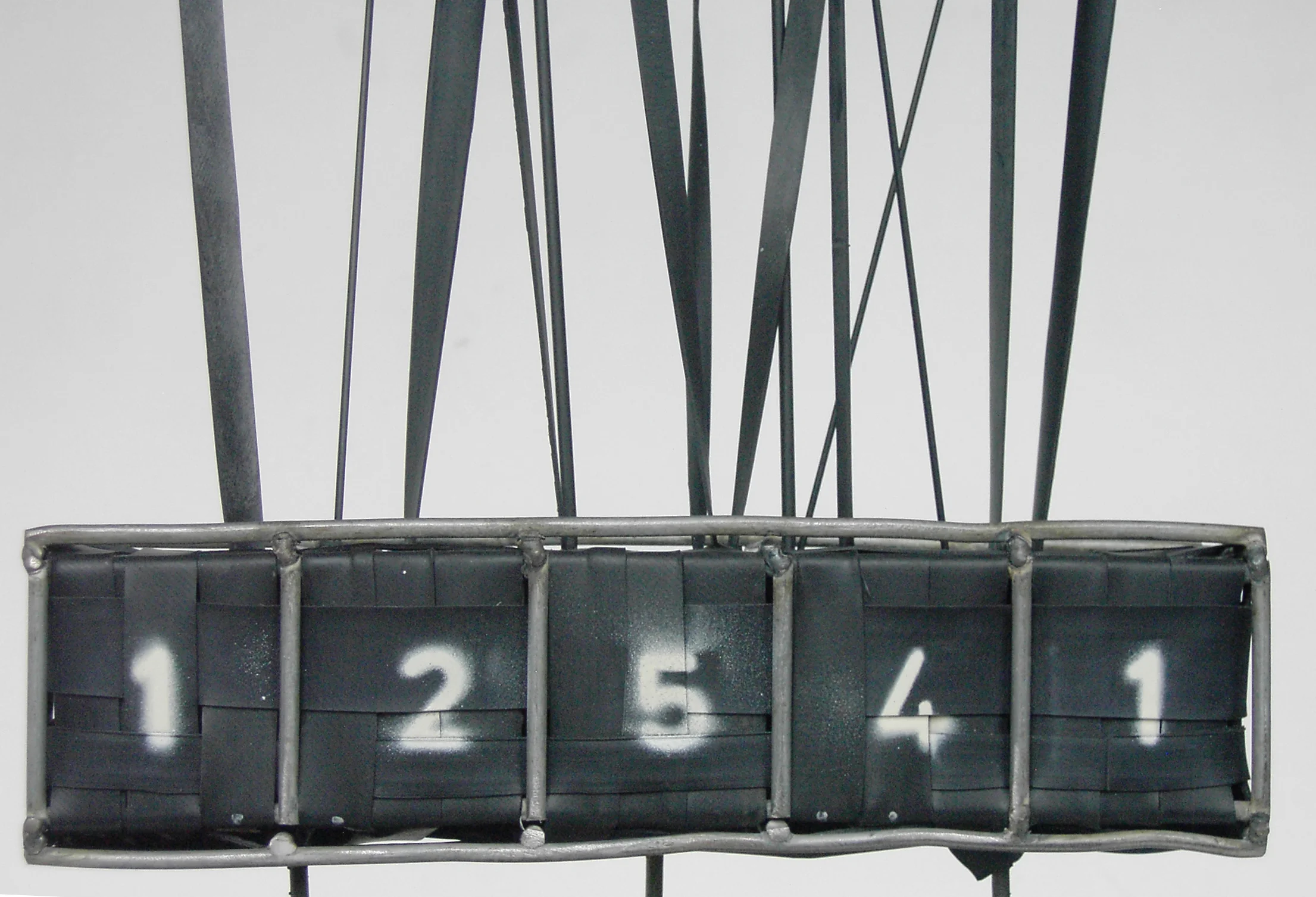 series boxes and pendulous