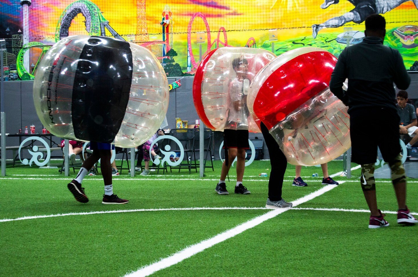 We know it's getting warm! That's no problem as we have plenty of indoor partners to keep you cool while you have a blast! Check out @motionindoor and their amazing facility and book your event today! #dfwknockerball #ban #bubblesoccer #dallas #bubbl