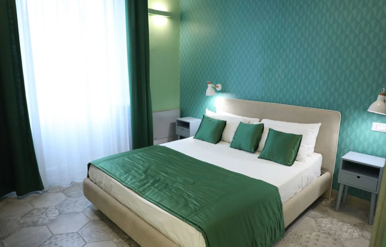 Suite-01-1250x800.jpg