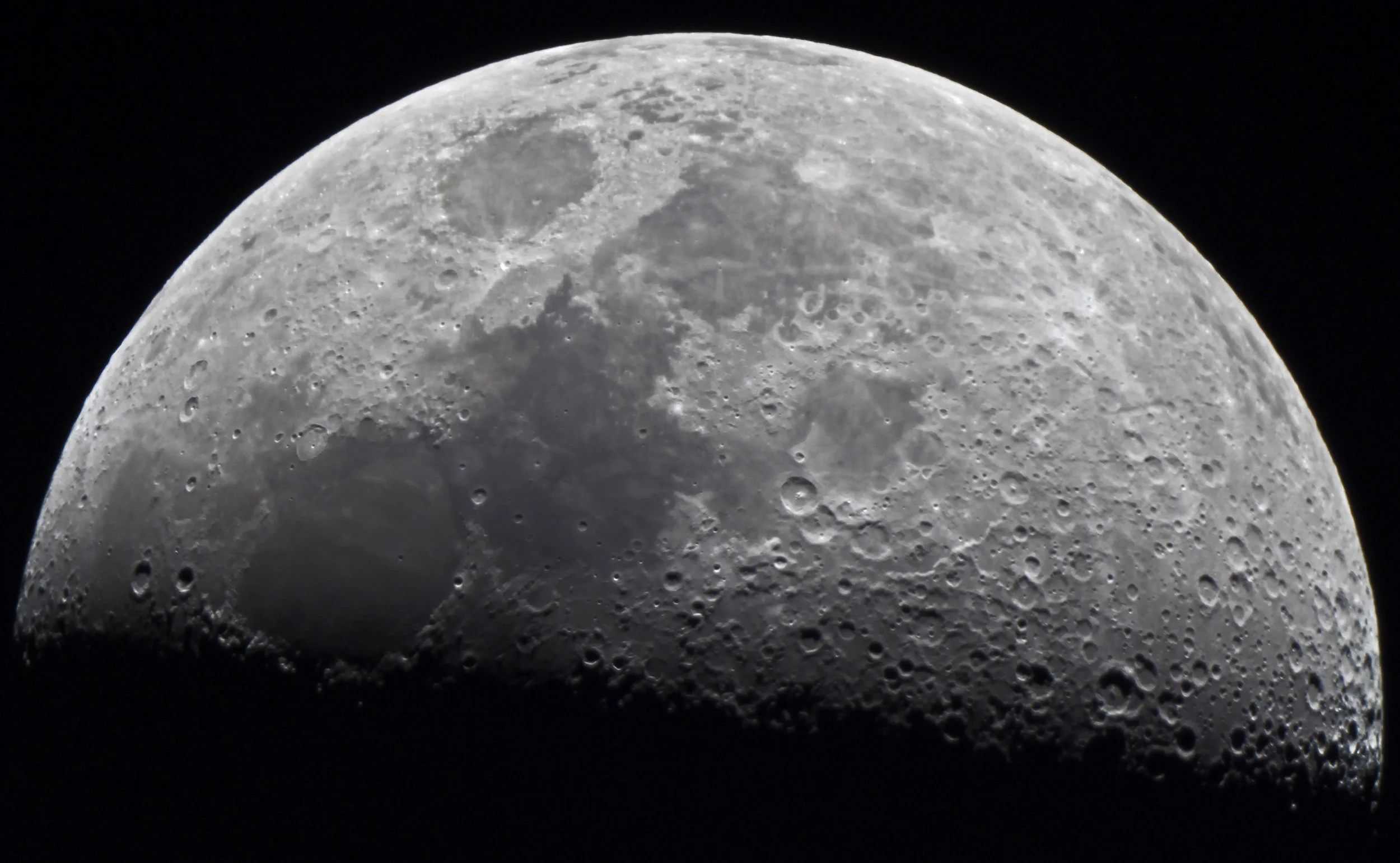 42 Luna Exemplar - Steven Lewis.jpg