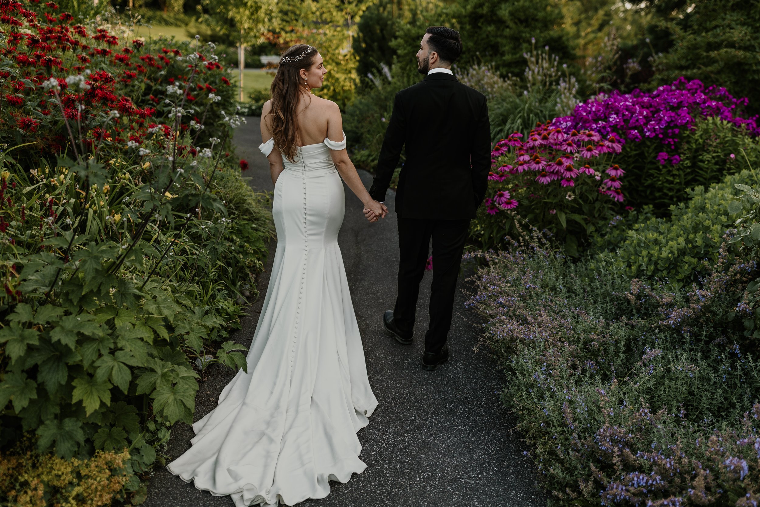 Alin + Mikaela - Reception-291 - Copy.jpg
