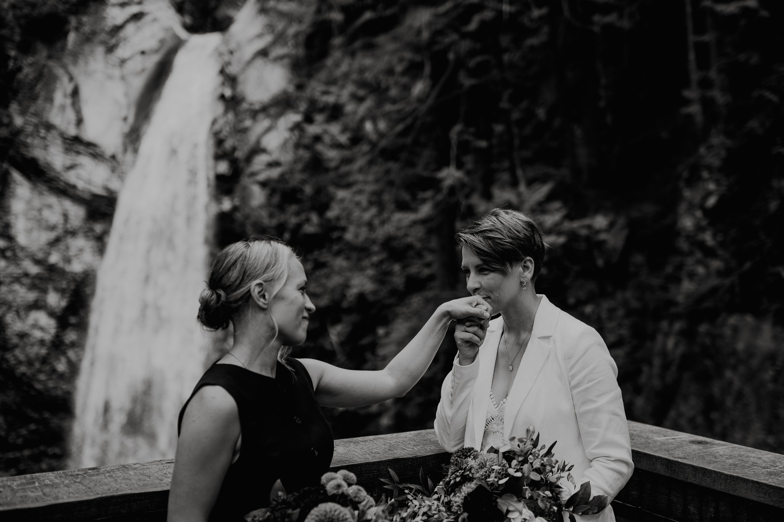 Julia + Bri-353.jpg