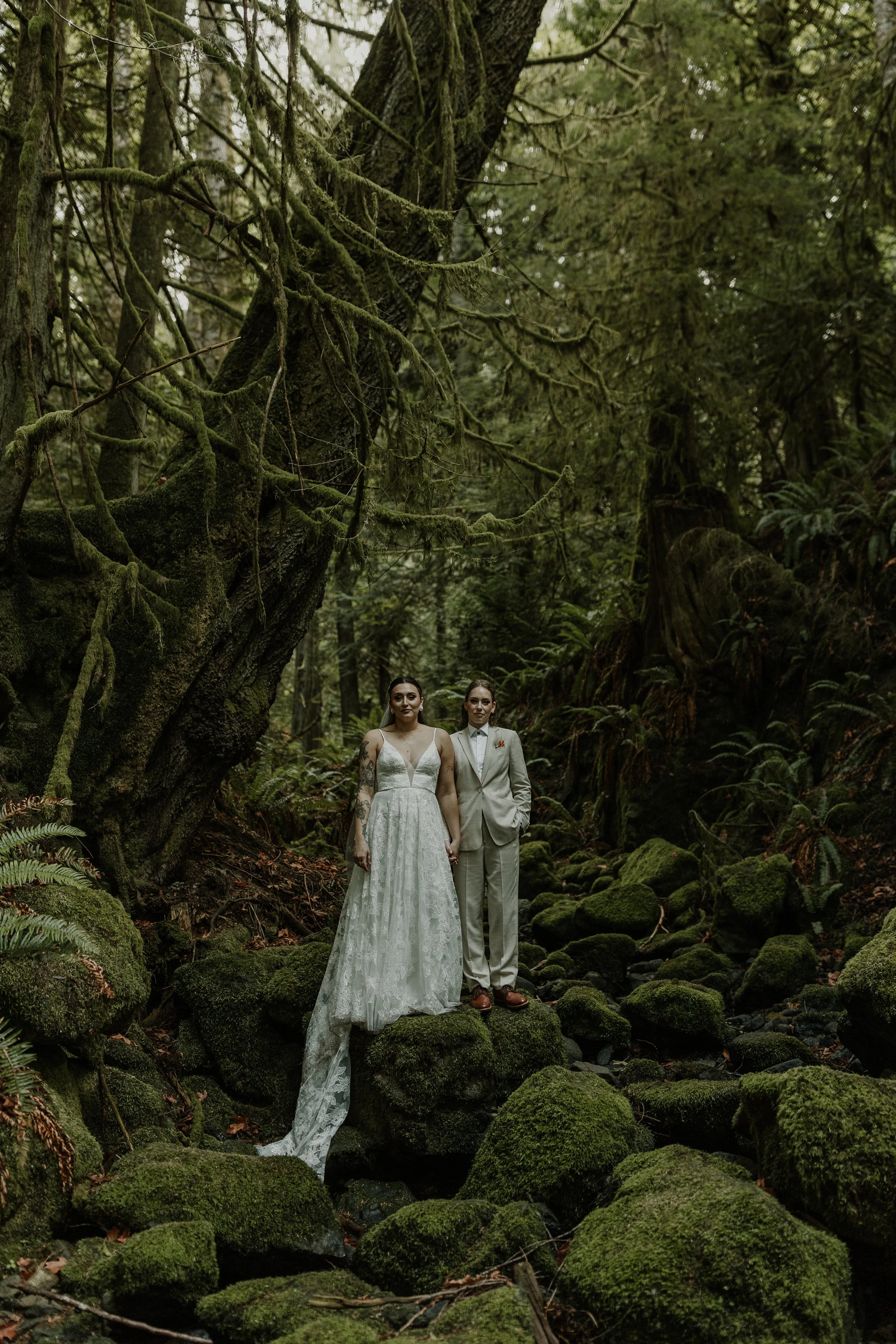 Tess + Chey -Portraits -428.jpg