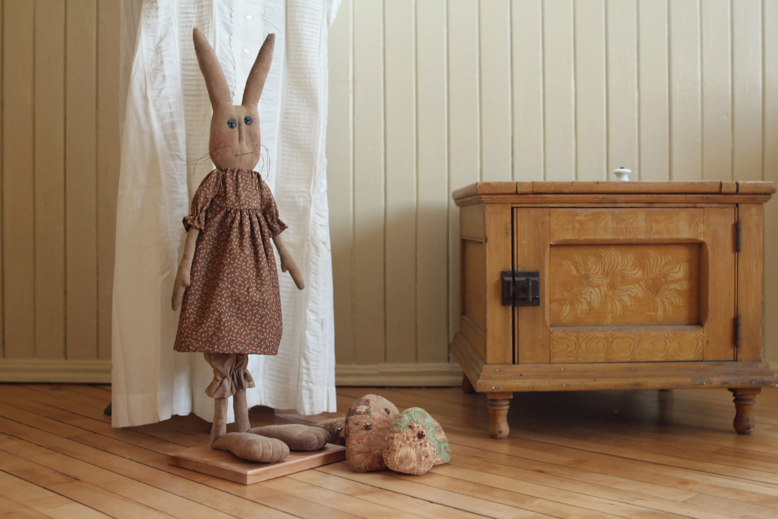 Harriette Hare, Made to Order