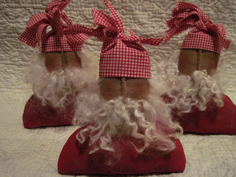 santa-shelf-sitter.gif