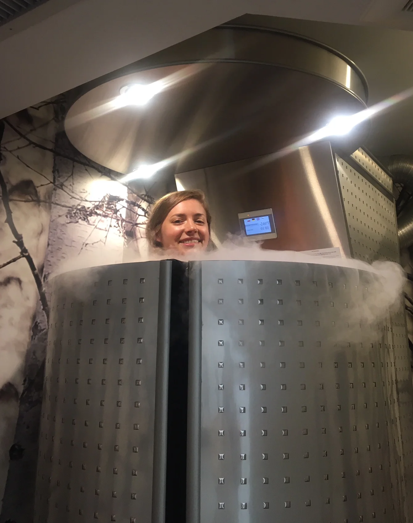 Provenance Meals - Sarah trying Cryotherapy at Cryofuel - 2.jpg