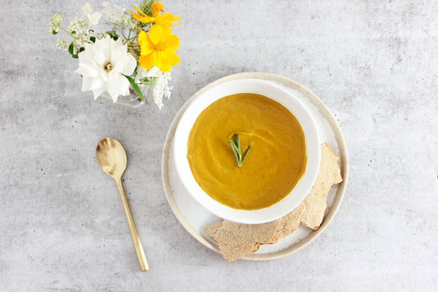 Lunch: Spiced Pumpkin Soup with Sesame Crisps