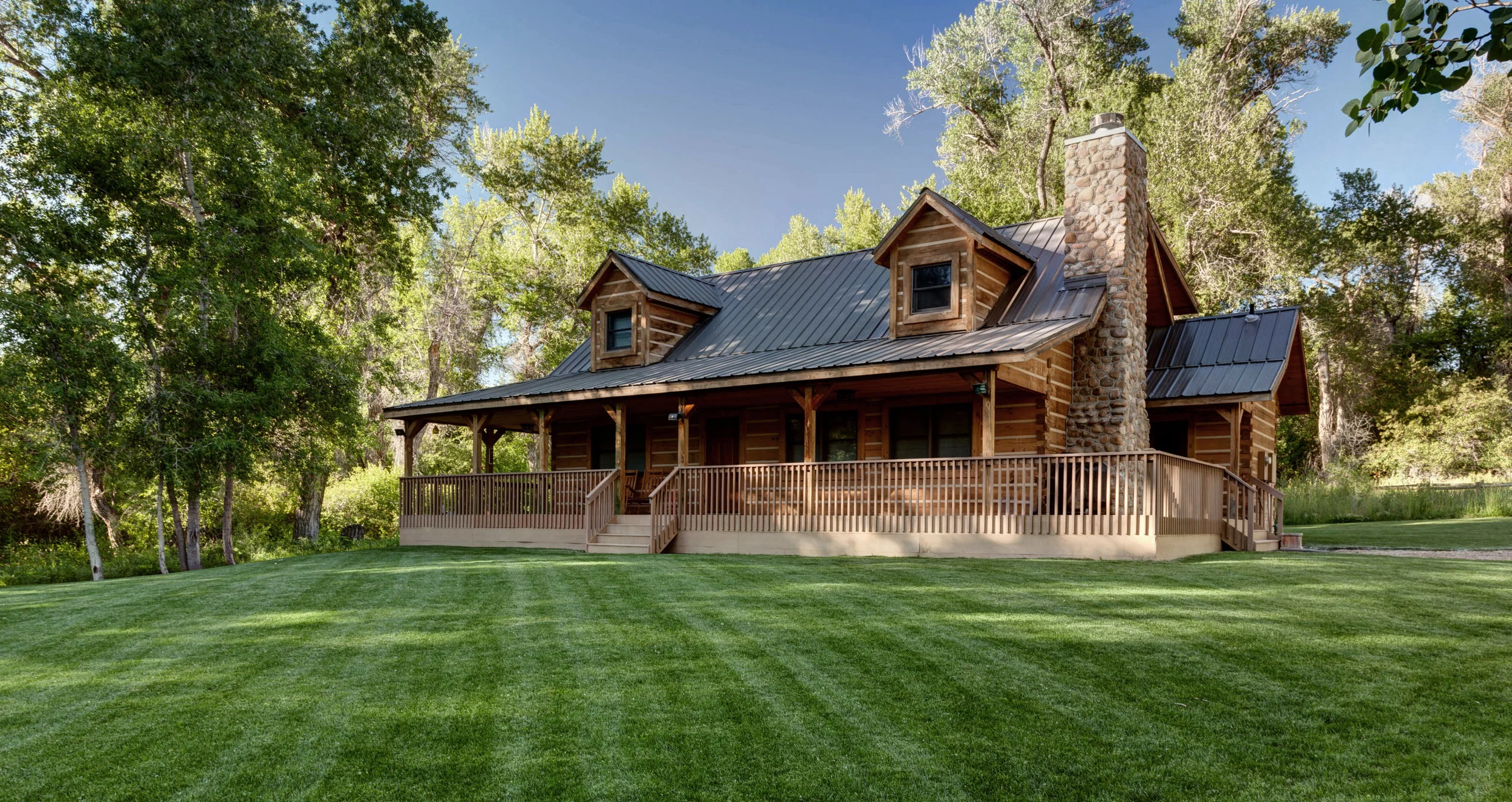 CabinLong1.jpg
