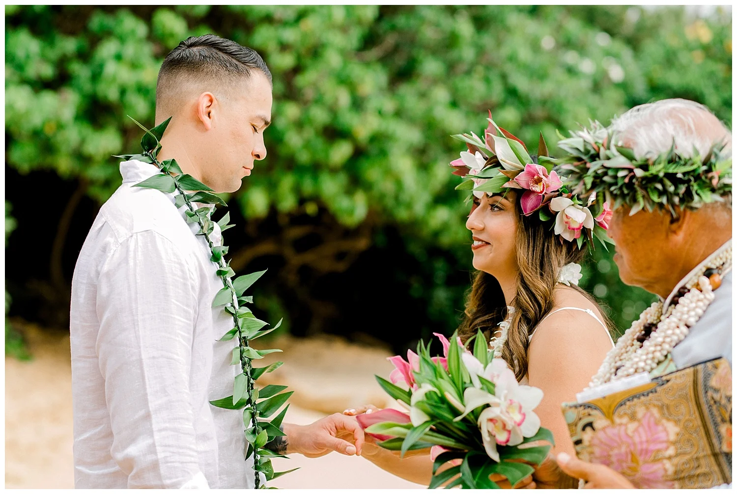 Maui-Elopement-Photography-Paipu-Beach-Maui_0076.jpg
