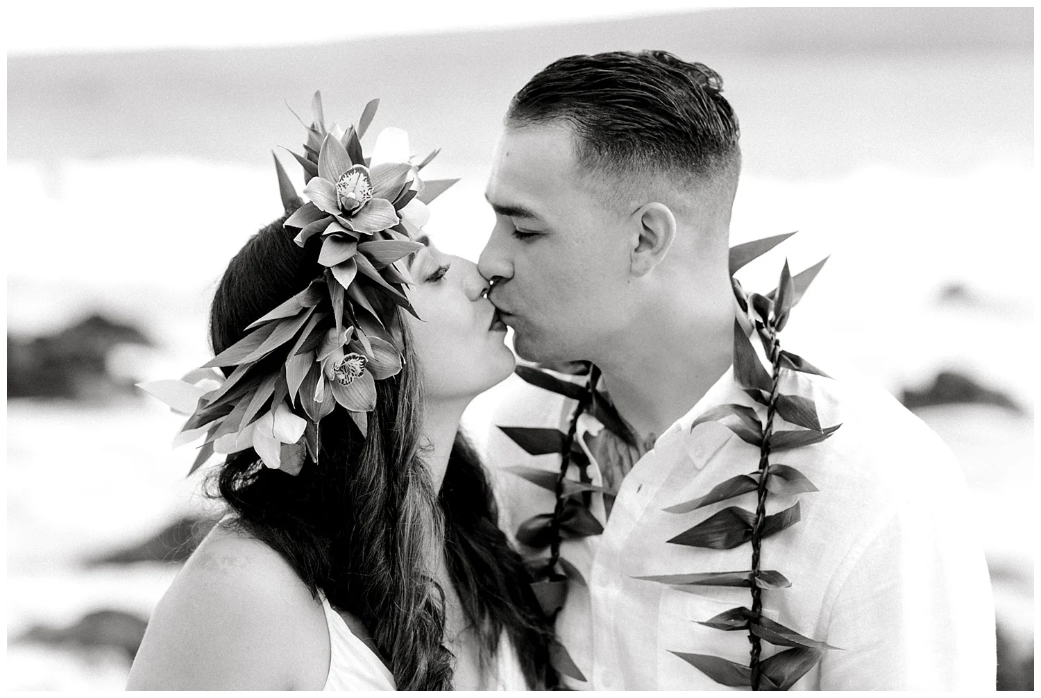 Maui-Elopement-Photography-Paipu-Beach-Maui_0108.jpg