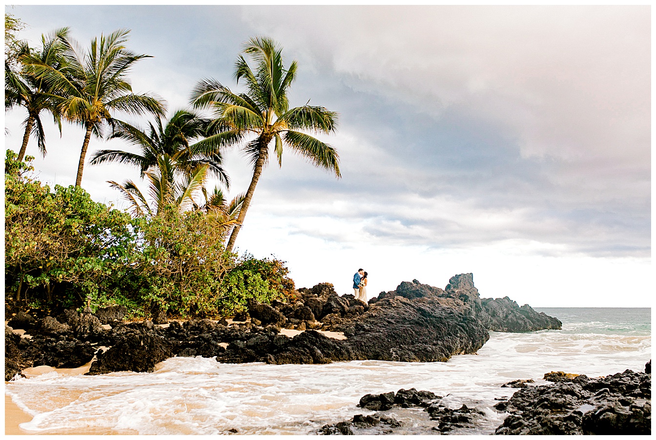 Makena-Cove-Maui-Elopement_0020.jpg