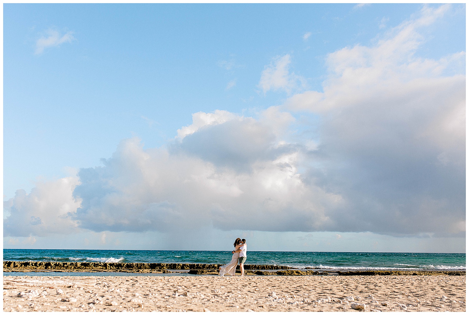 Honeymoon-Photo-Session-Maui-North-Shore_0022.jpg