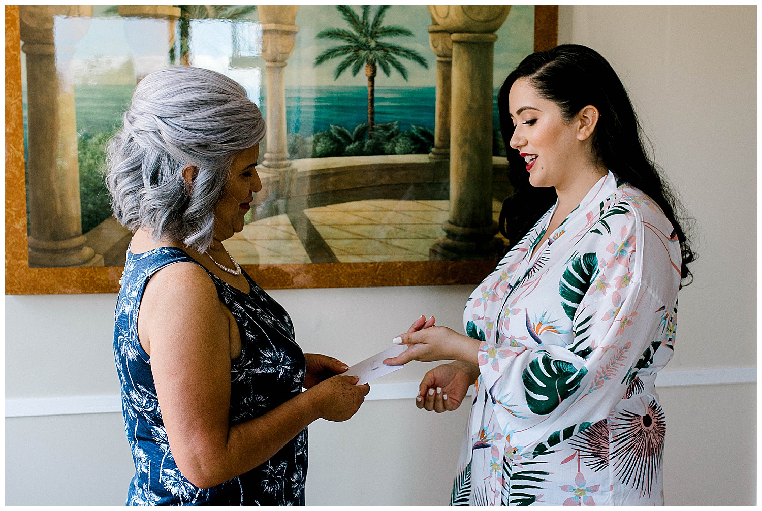 Maui-Wedding-Photography-Getting-Ready_0010.jpg