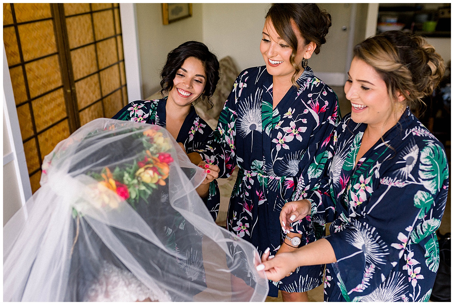 Maui-Wedding-Photography-Getting-Ready_0035.jpg