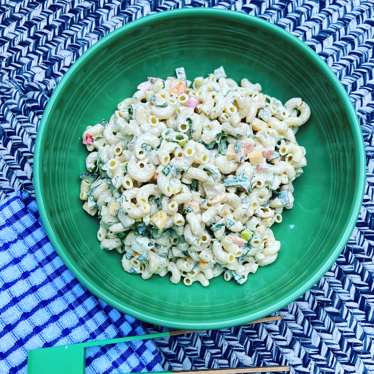 macaroni and cheese salad