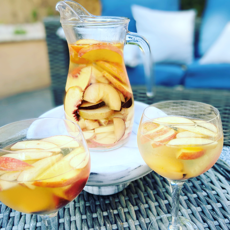 white wine sangria.jpg
