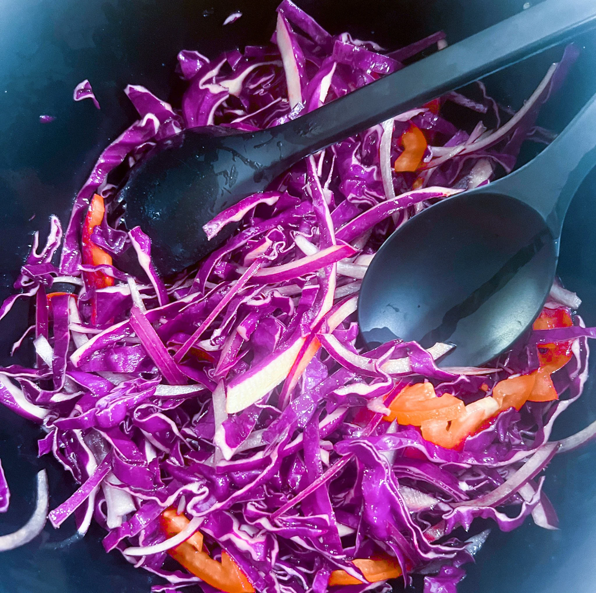 red cabbage slaw