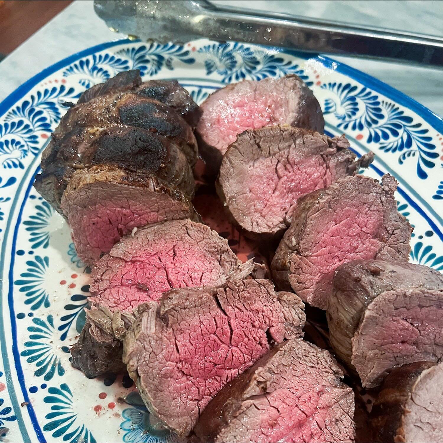 If you&rsquo;ve got creamy horseradish on hand, the next obvious play is to make a beef tenderloin, no?

full recipe on lindsayEats.com
link in bio @_lindsayeats_ 

#beef #meat #tenderloin #beeftenderloin #filet #filetmignon #roast #aujus #jus #dinne