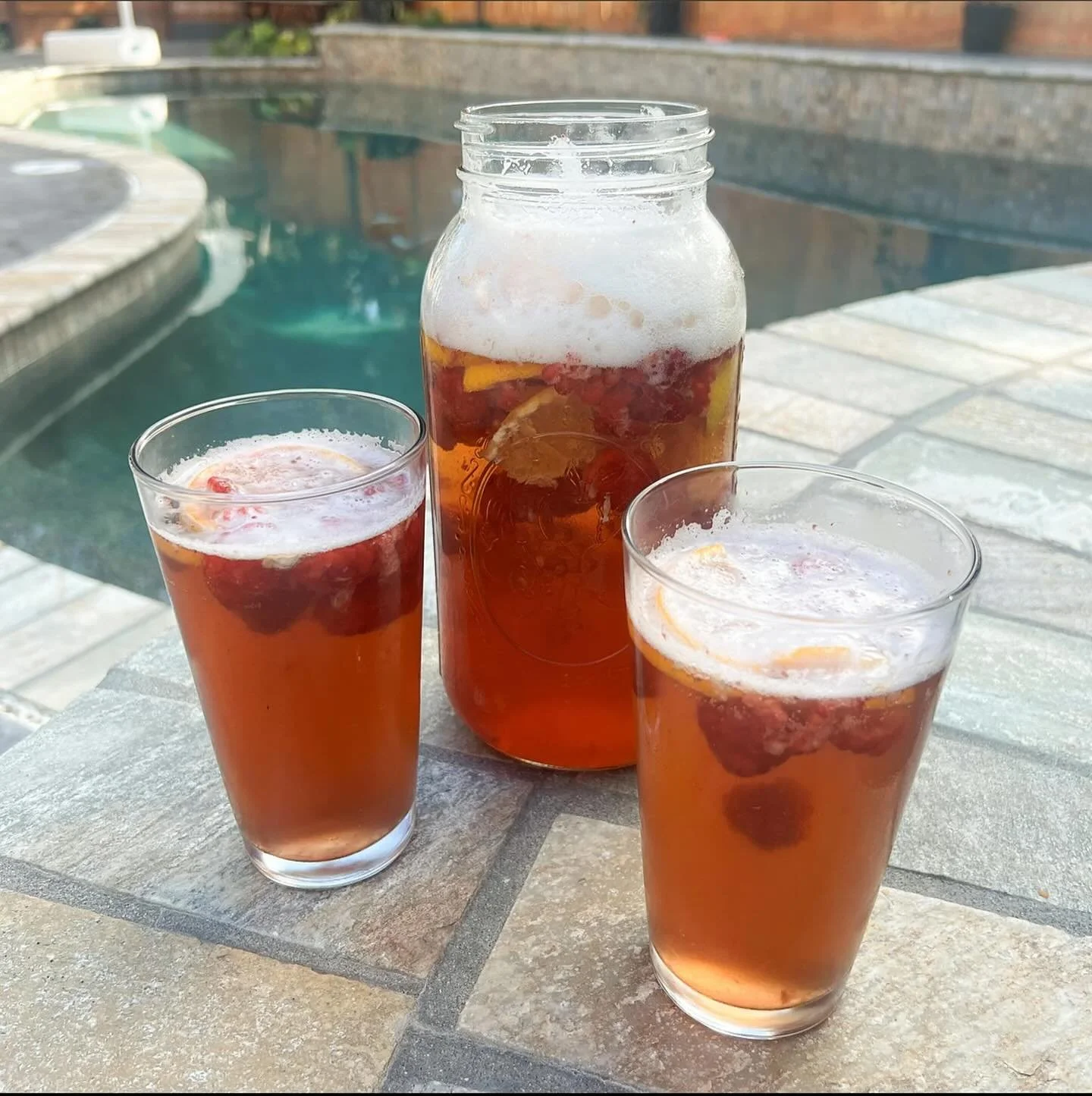 Oktoberfest calls for wheat berry punch... dare I say, a beer sangria...

full recipe on lindsayEats.com
link in bio @_lindsayeats_ 

#octoberfest #beer #sangria #bunch #21andup #drinkresponsibly #recipeideas #drinkpics #drinkstagram #recipedeveloper